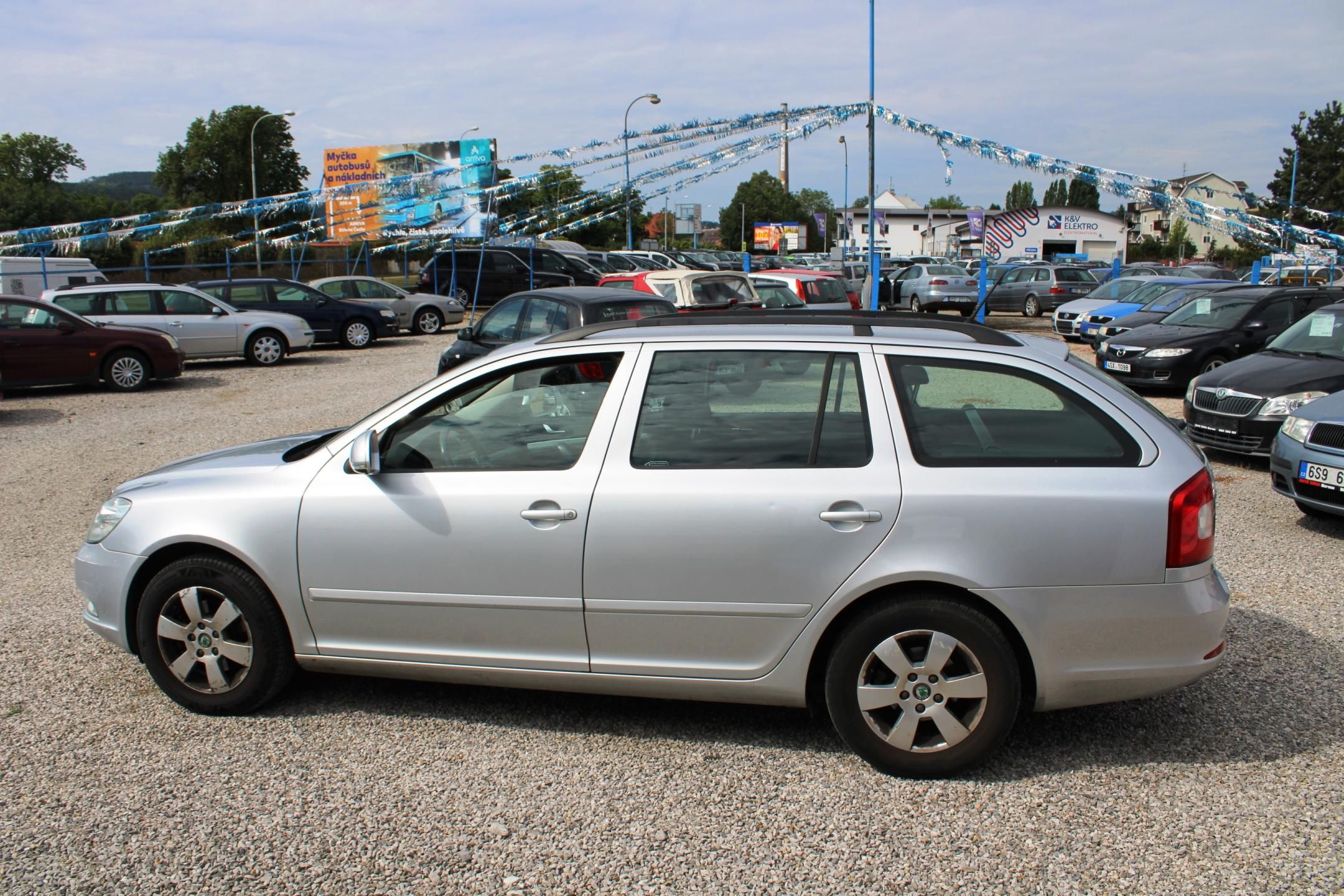 Škoda Octavia, 1,6TDI KLIMA EL.OKNA TEMPOMAT - fotka 4