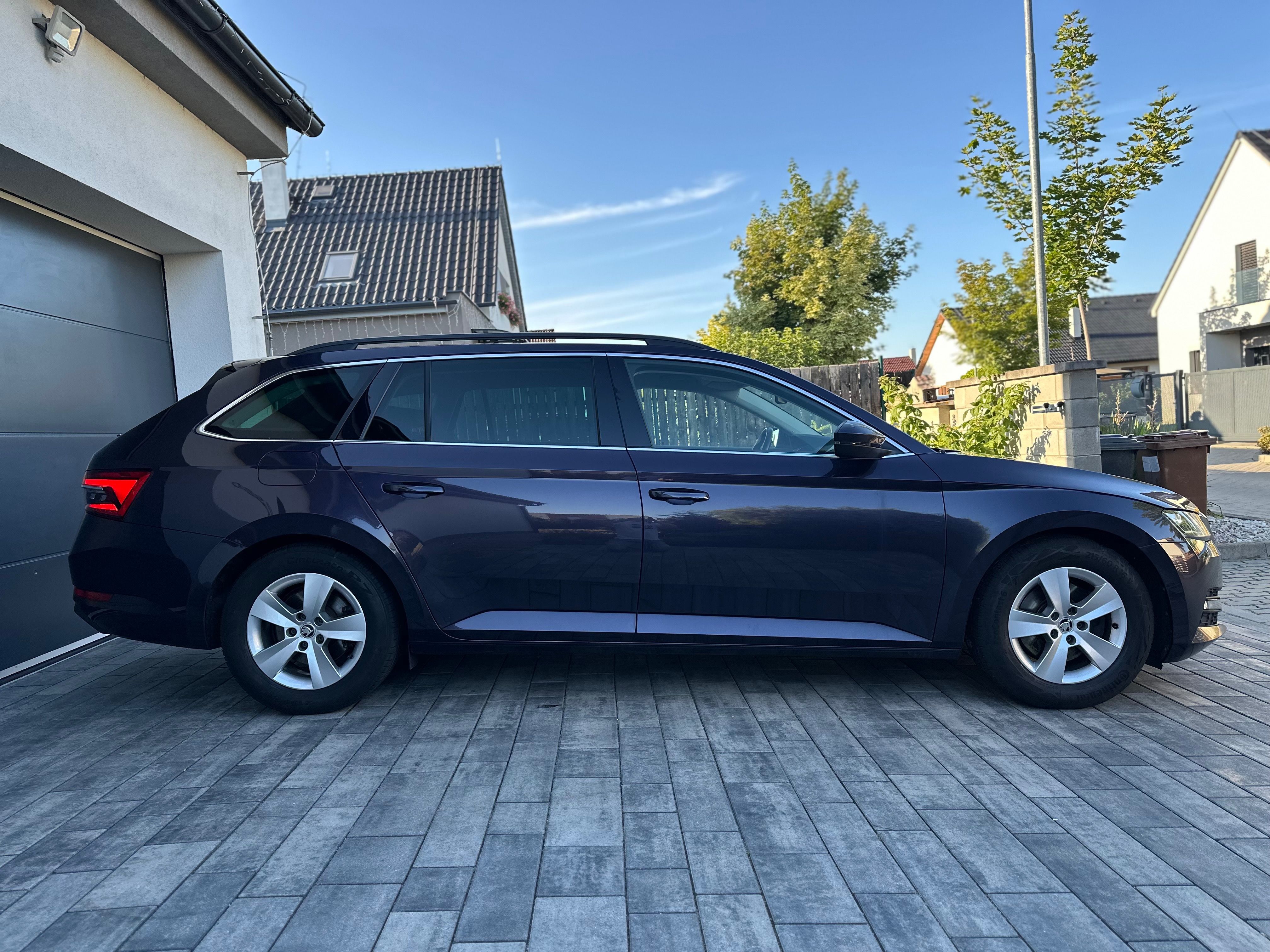 Škoda Superb, MATRIX WEBASTO Tažné - fotka 3