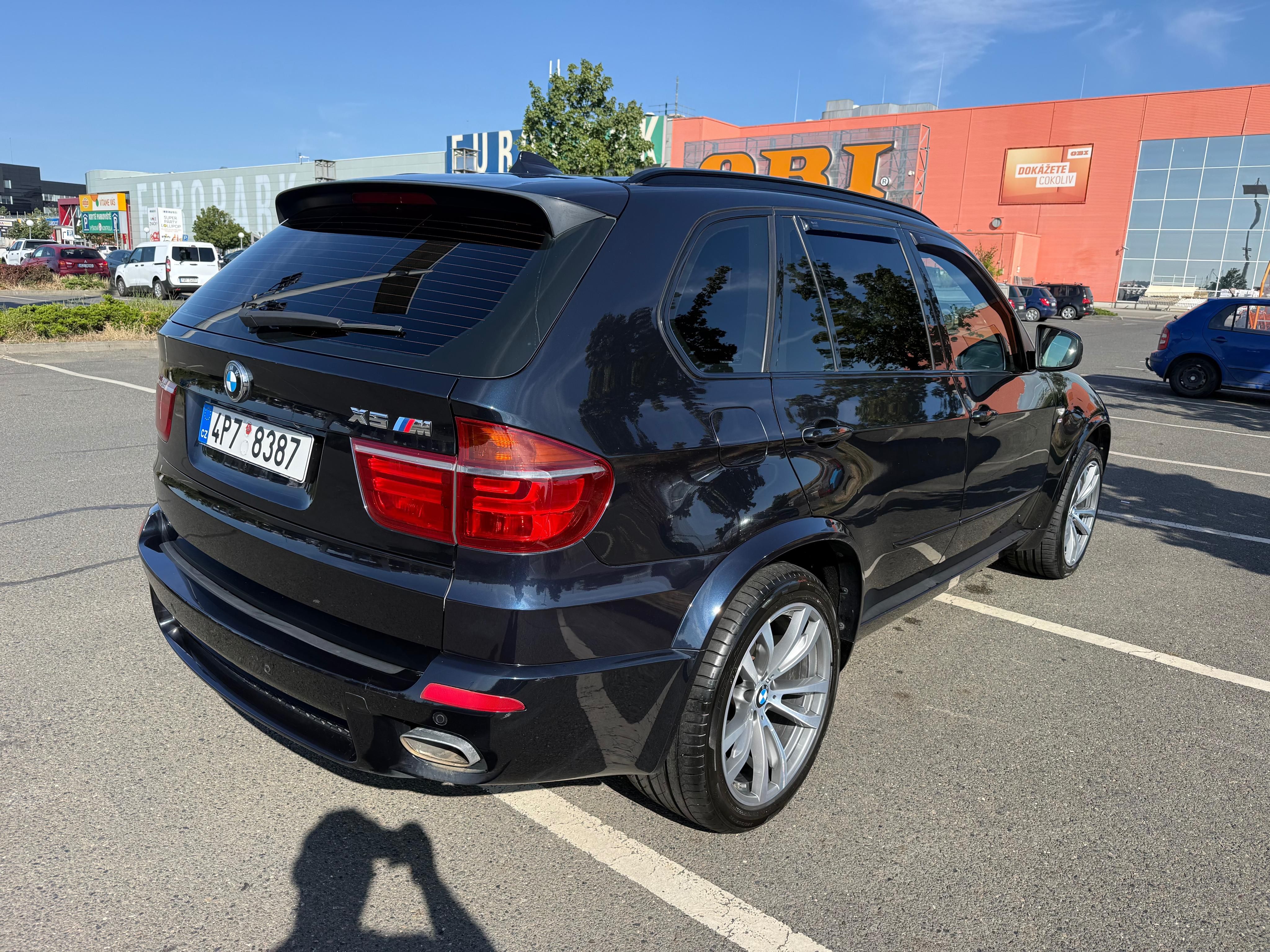 BMW X5, 40d xDrive servisováno - fotka 4