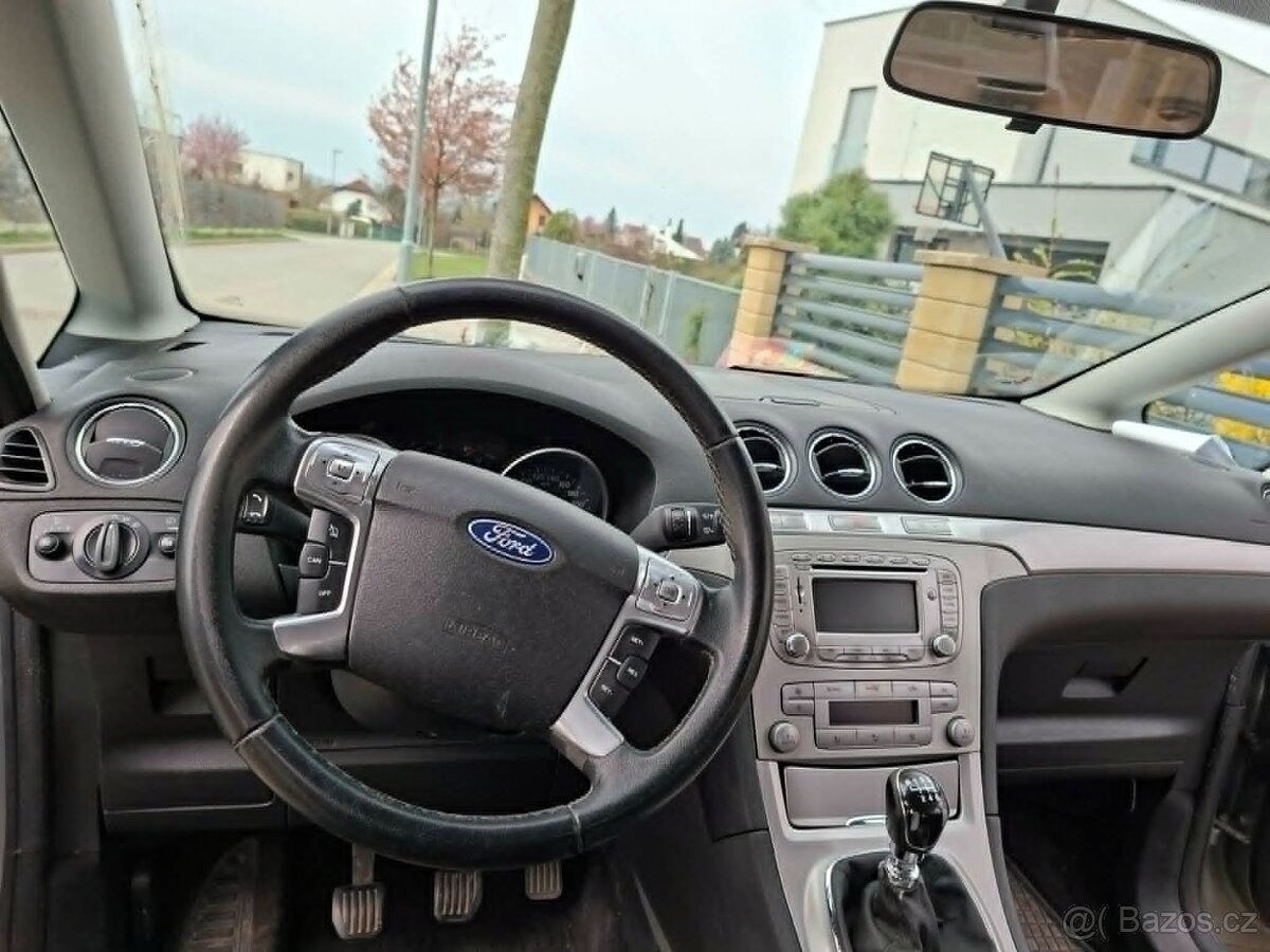 Ford S-MAX, 2.0 TDCi, 7 míst, 203 700Km - fotka 5