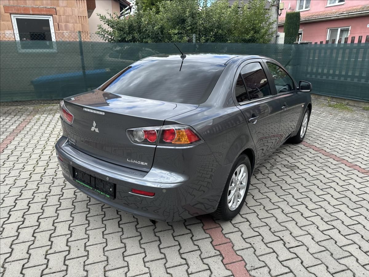 Mitsubishi Lancer, 1,6 33 tis KM !! TOP STAV !! - fotka 3
