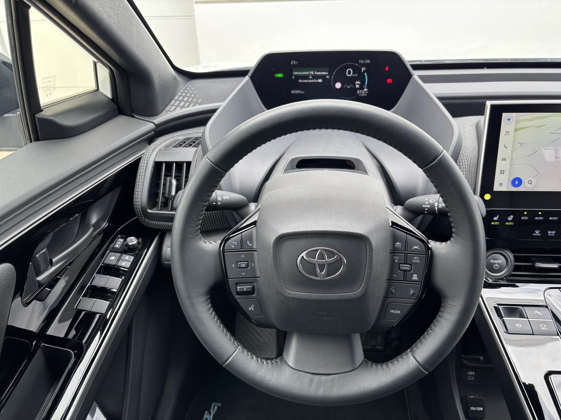 Toyota bZ4X, Prestige 64k KWh 4x4 217k - fotka 6