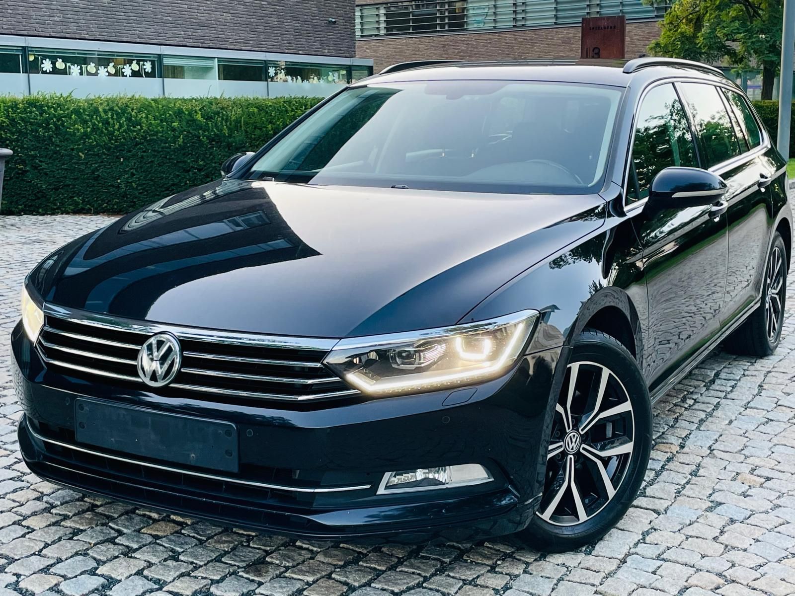 Volkswagen Passat, 1.4TSI AUT TAŽNÉ SERVISKA LED