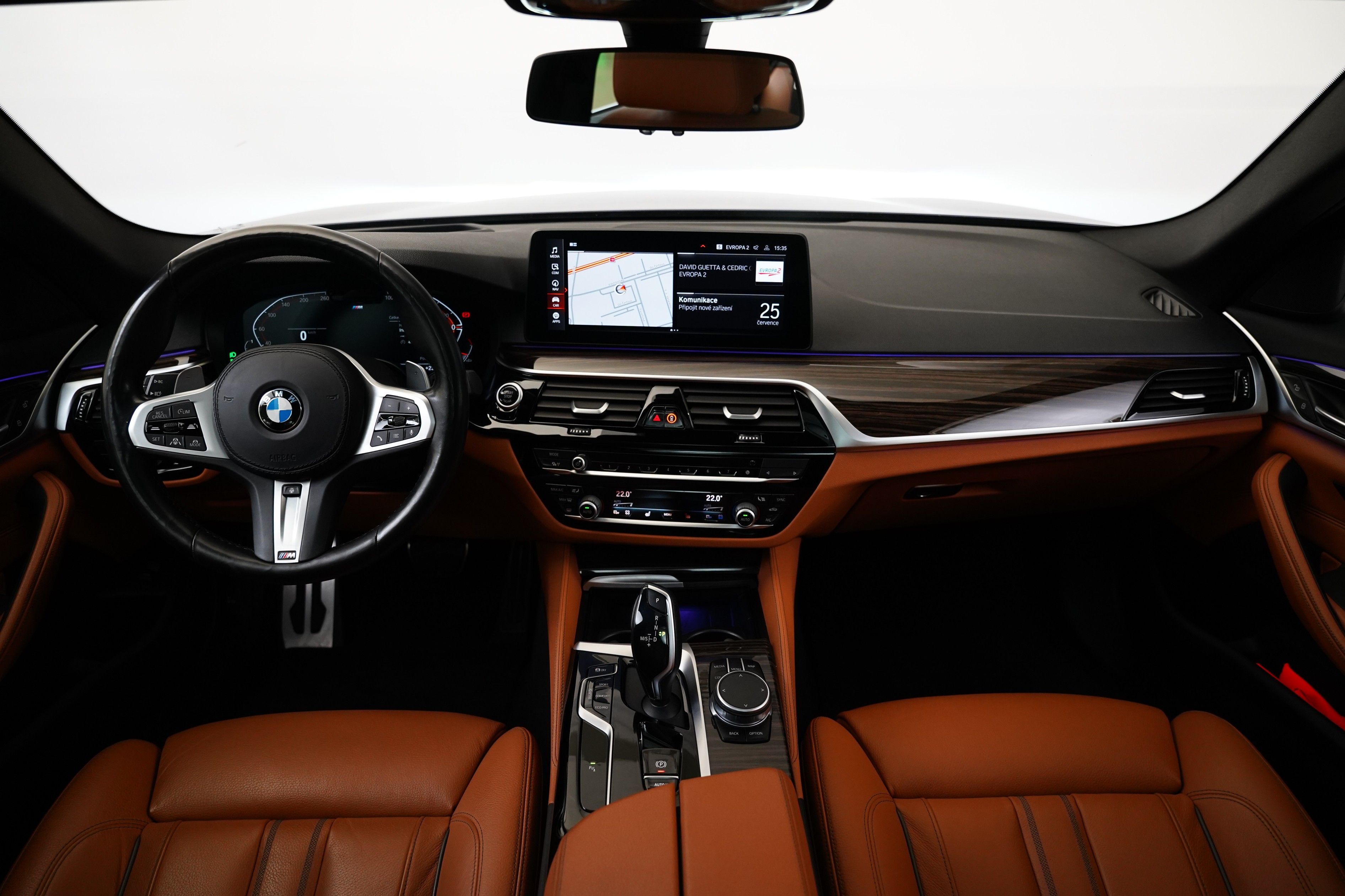 BMW Řada 5, 540d 250 kW xDrive M paket - fotka 5