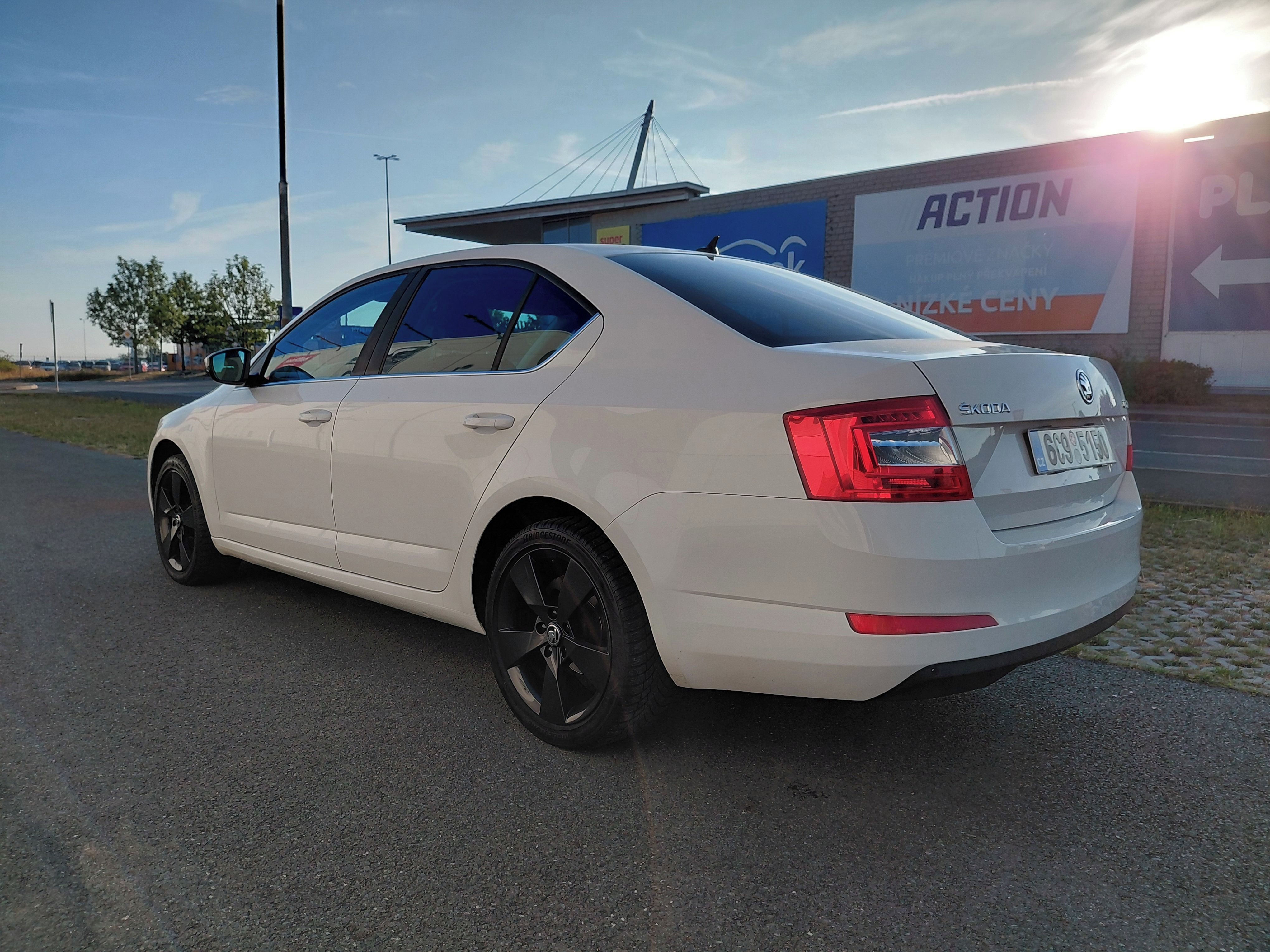 Škoda Octavia, 1.2TSI 77KW 2.MAJ EXTRA PĚKNÉ! - fotka 5