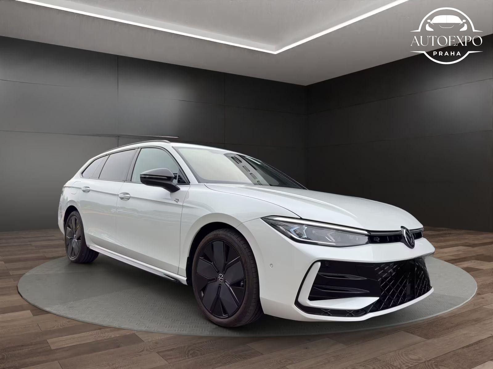 Volkswagen Passat Variant, R-Line 2.0 TDI PANORAMA*TAŽNÉ - fotka 2