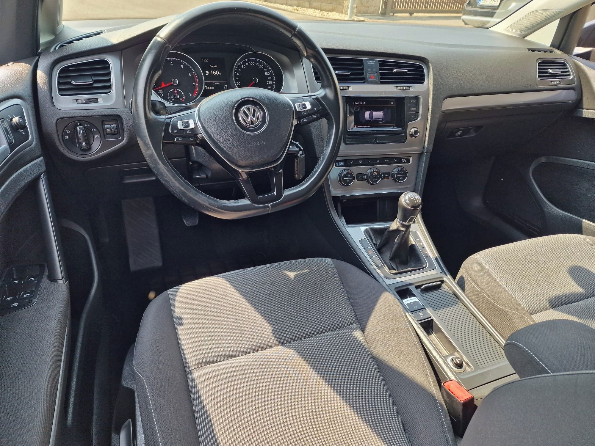 Volkswagen Golf - fotka 4