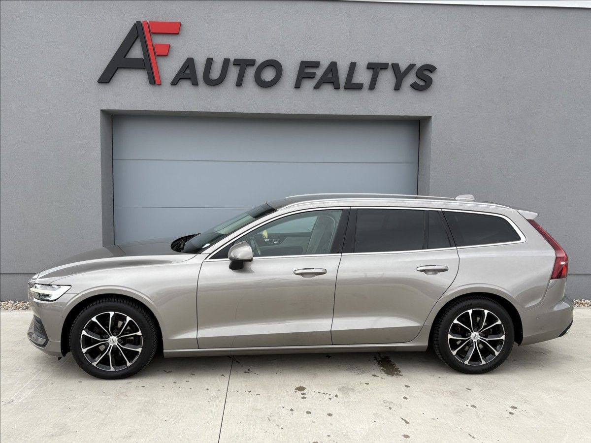 Volvo V60, 2,0 D3 110 KW MOMENTUM MANUAL - fotka 5