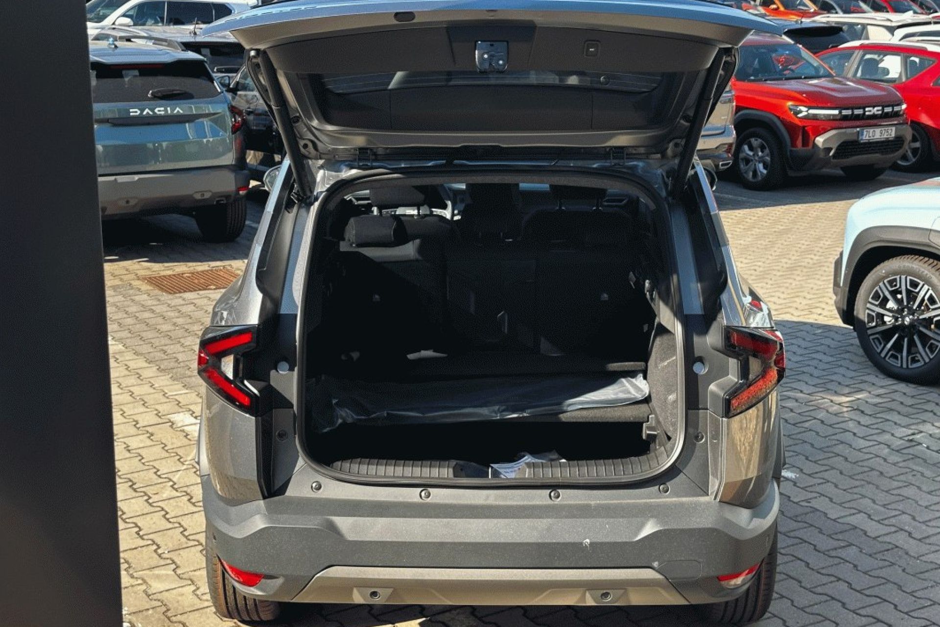 Dacia Bigster, journey mild hybrid 140 - fotka 4