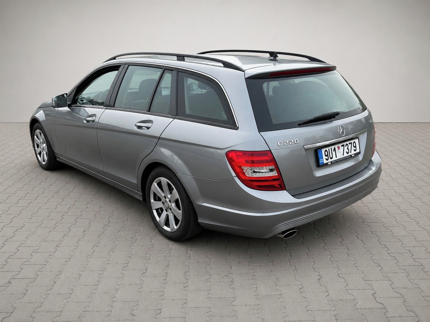 Mercedes-Benz Třídy C, C220 CDI automat - fotka 2