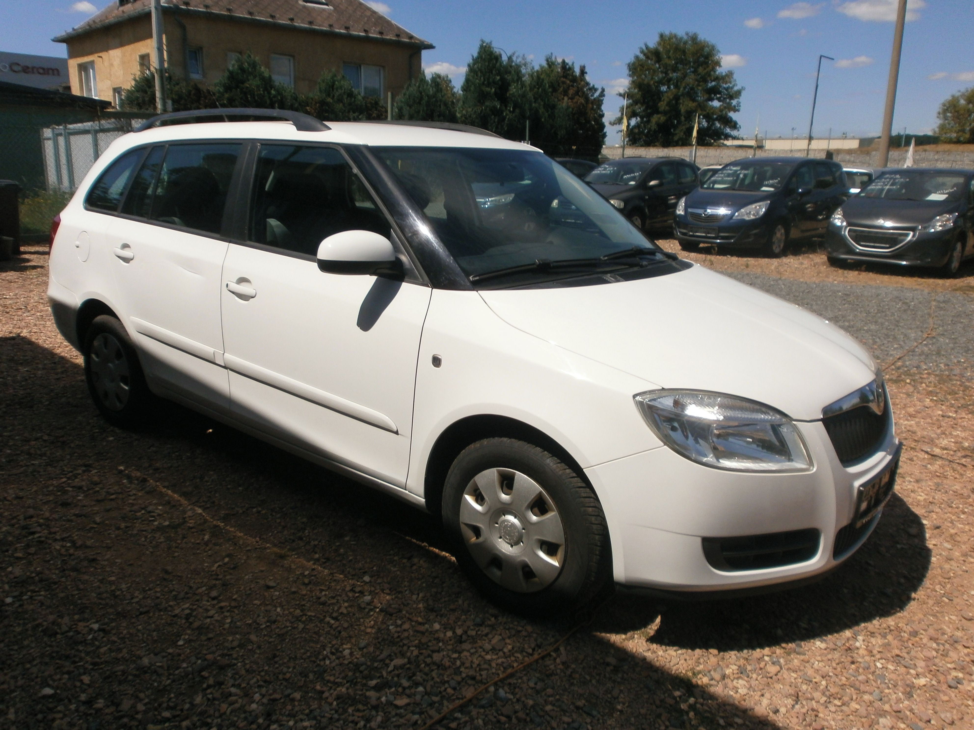Škoda Fabia, 1.4i16v-63KW,KLIMA,1.MAJITEL! - fotka 4