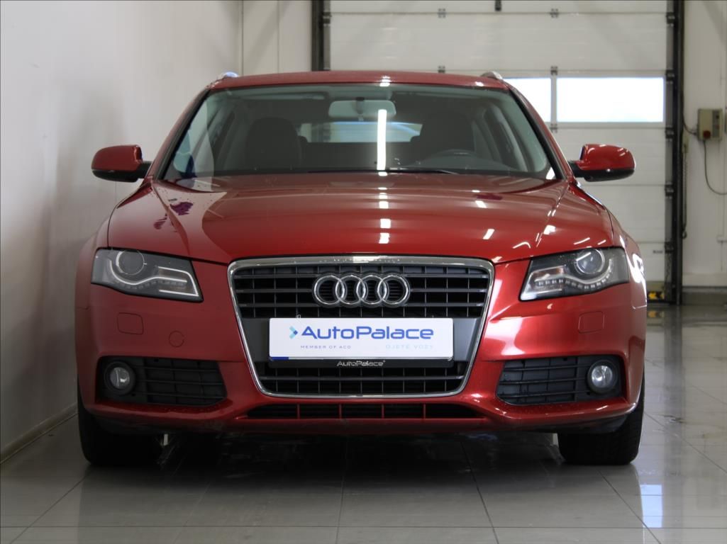 Audi A4, 1,8 TSi 118kW MT Avant ČR - fotka 2