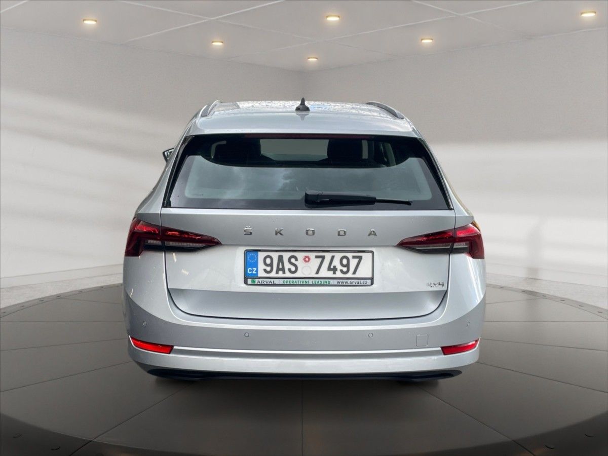 Škoda Octavia, 2,0 TDI Ambition 4x4 DSG - fotka 5