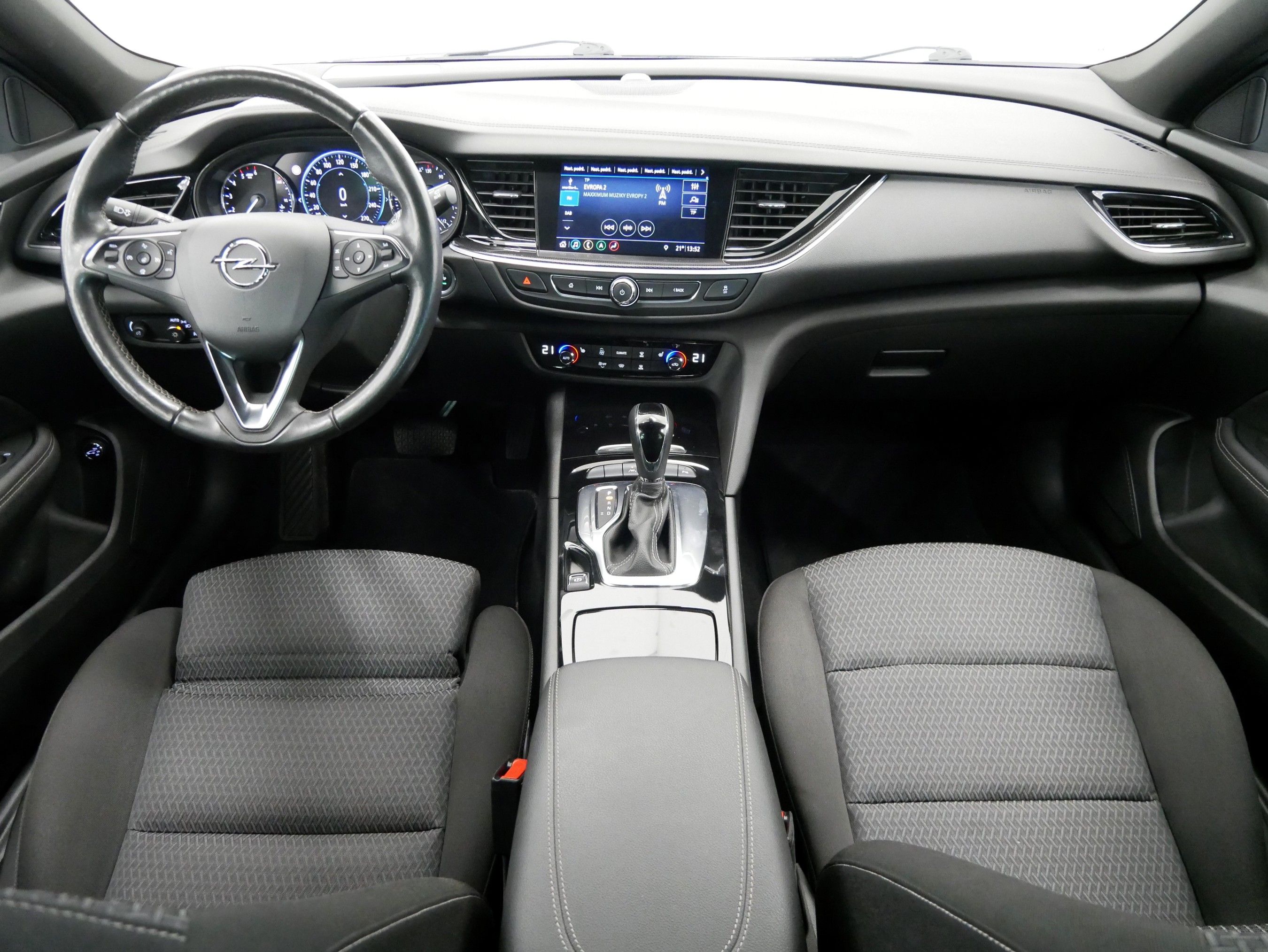 Opel Insignia, 1.5 CDTI 90 kW Business - fotka 5