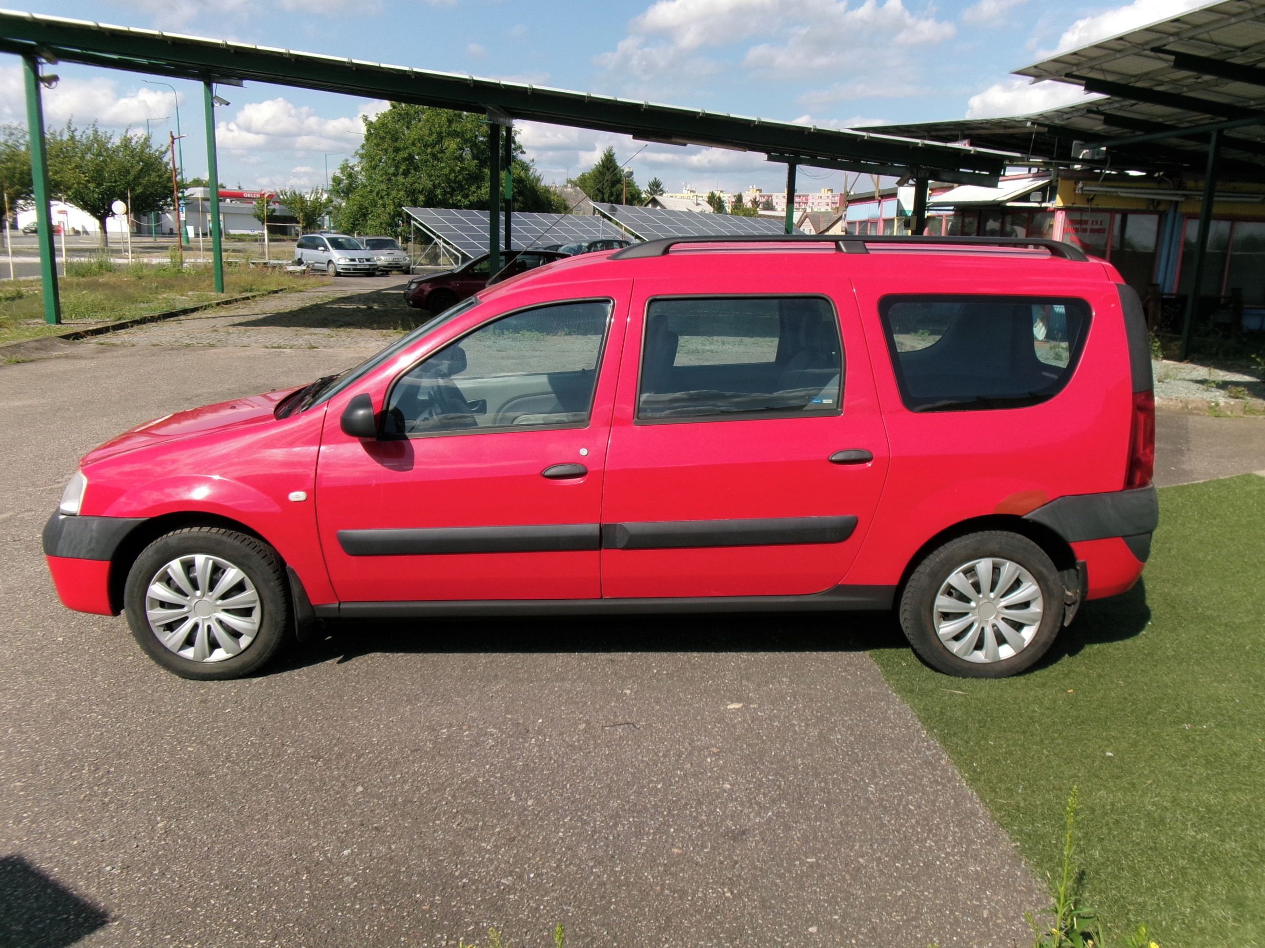 Dacia Logan, 1.6i 64kw,CZ - fotka 4