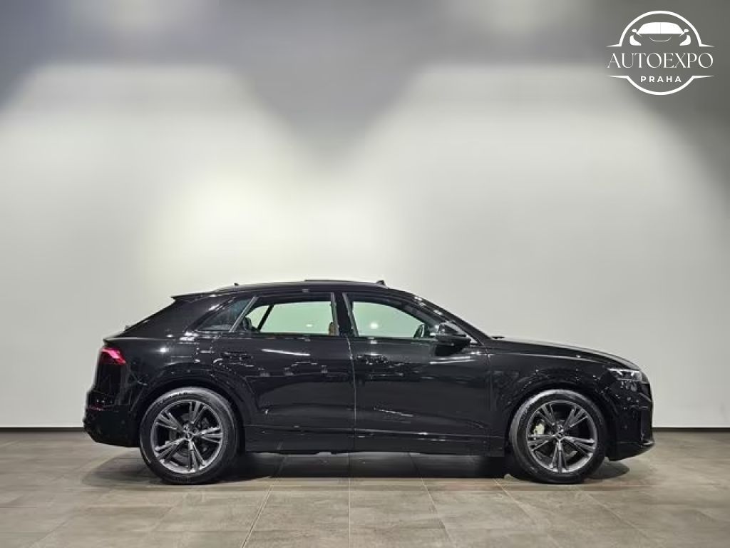 Audi Q8, 50 TDI S Line Black*Panorama - fotka 4