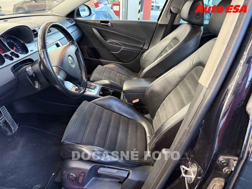 Volkswagen Passat, 3.2FSi - fotka 3