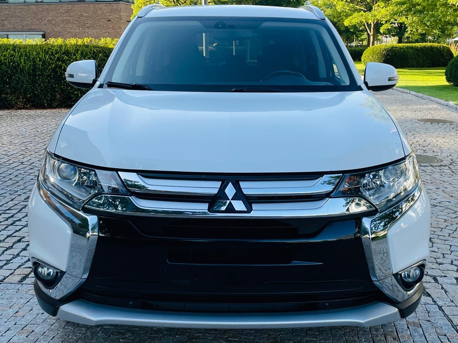 Mitsubishi Outlander, 2.0i 1.MAJITEL SERVISKA TAŽNÉ - fotka 6