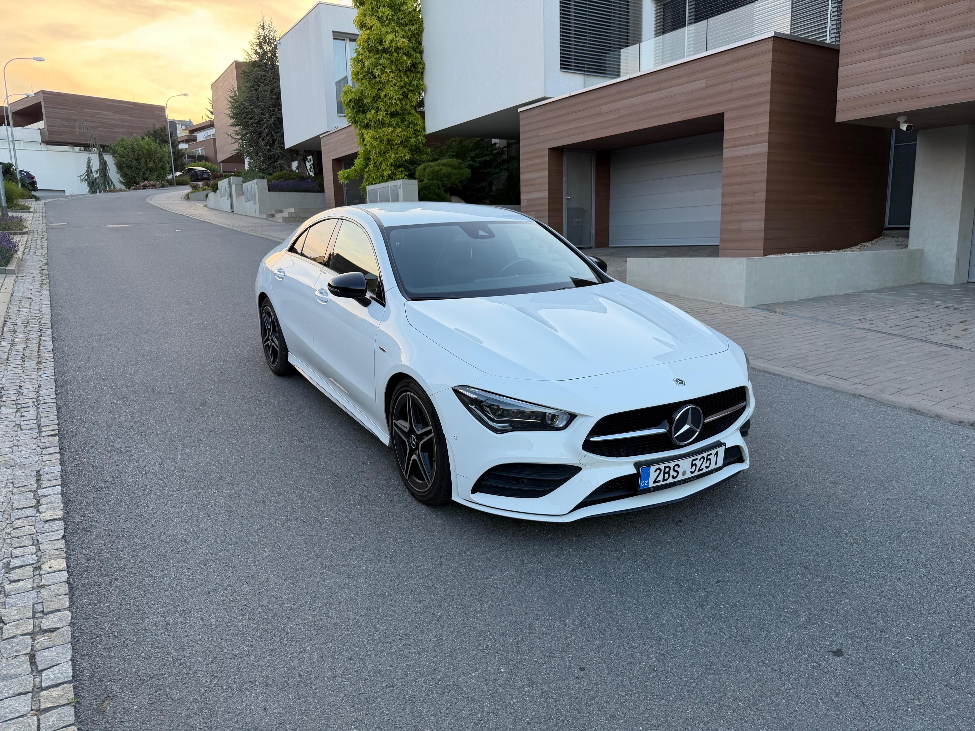 Mercedes-Benz CLA, Mercedes-Benz CLA 200d, r. v. - fotka 3
