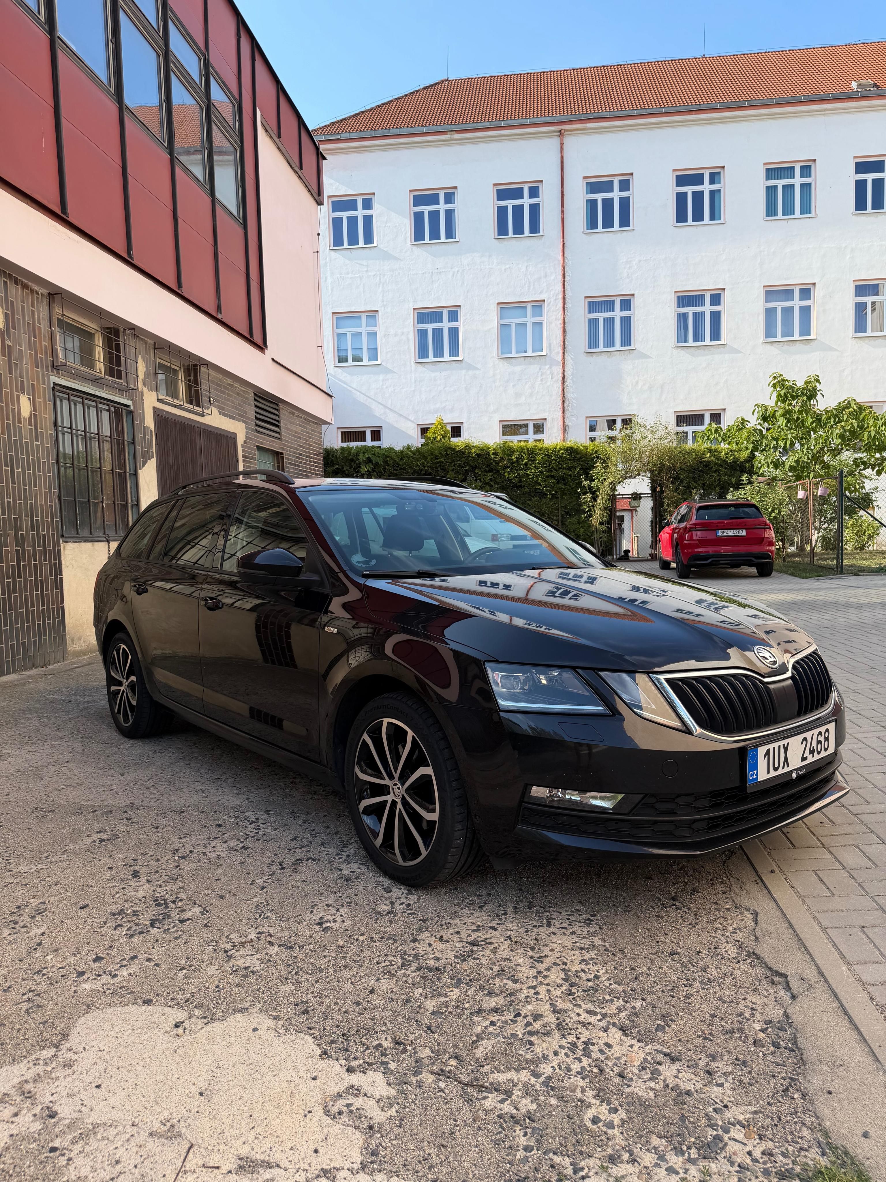 Škoda Octavia, 2.0 TDI 7DSG Soleil - fotka 5