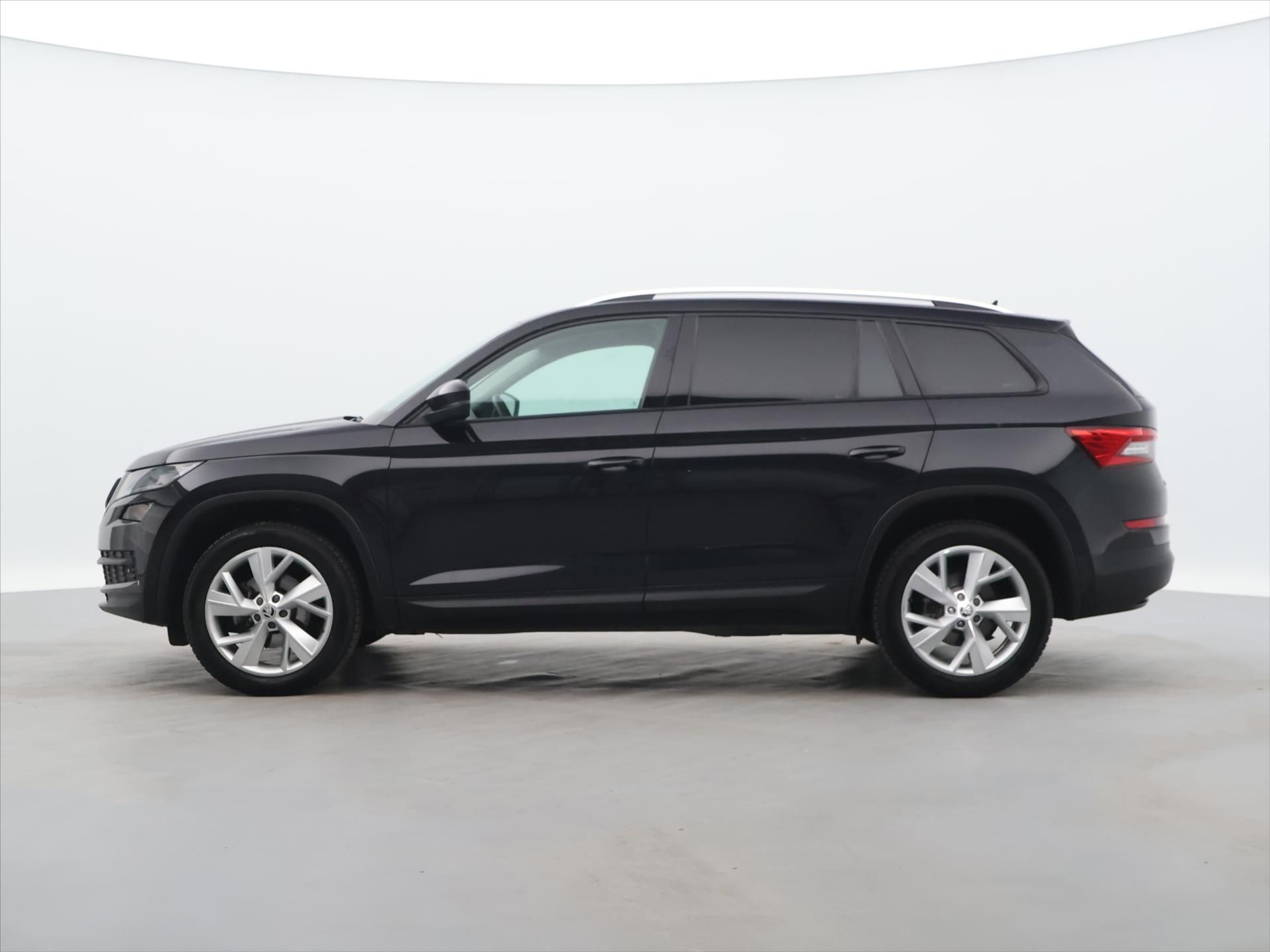 Škoda Kodiaq, 1,5 TSI 110kW DSG LED Kůže - fotka 4