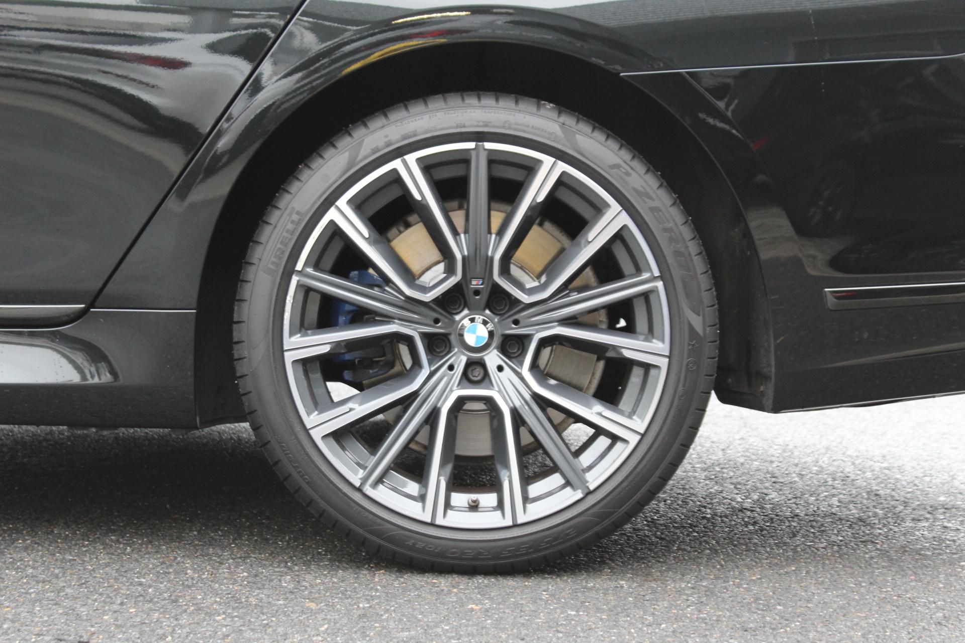 BMW Řada 7, 740Ld xDrive Sedan - fotka 6