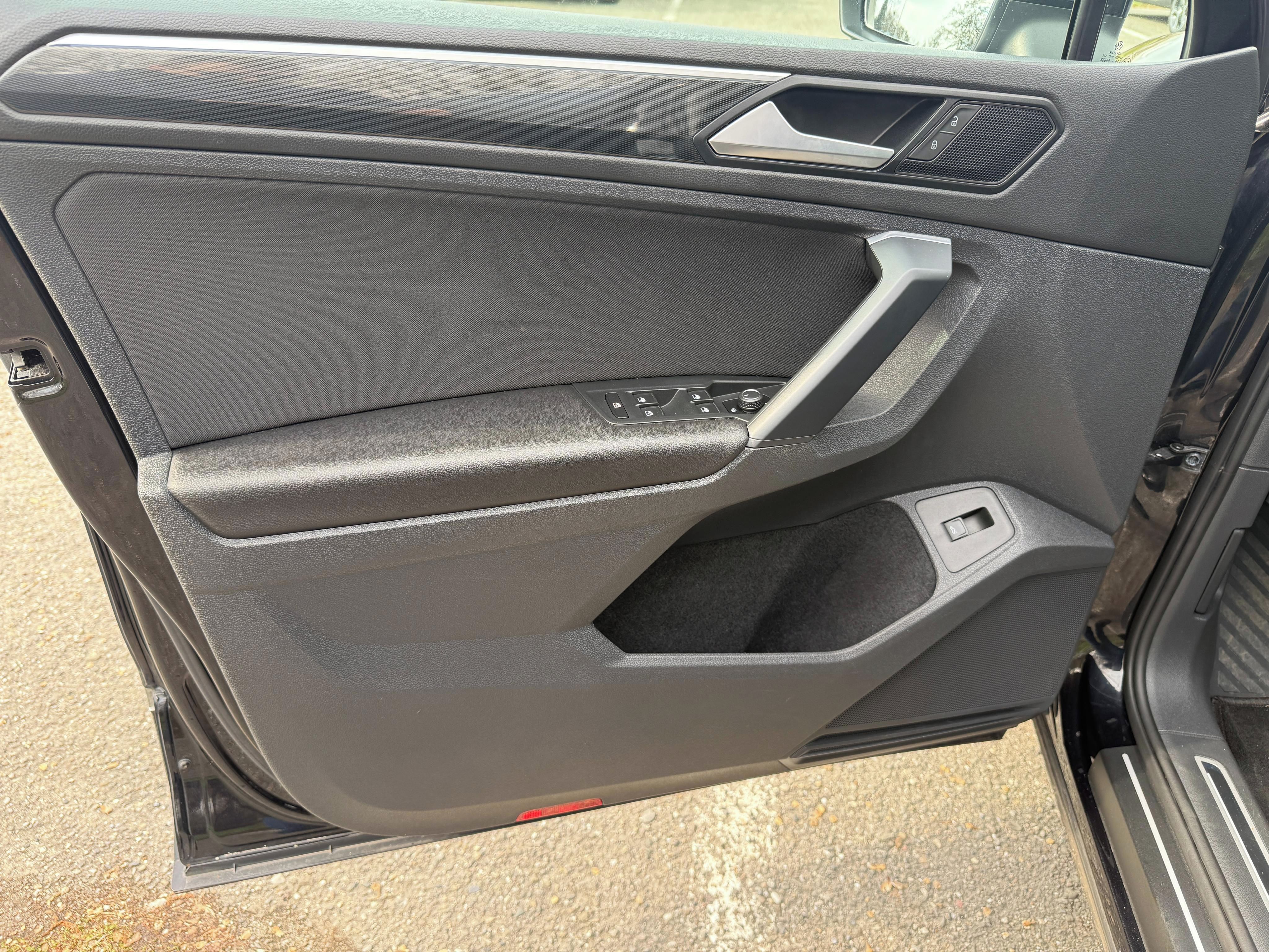 Volkswagen Tiguan, 2.0 TDI DSG Highline Servis - fotka 4