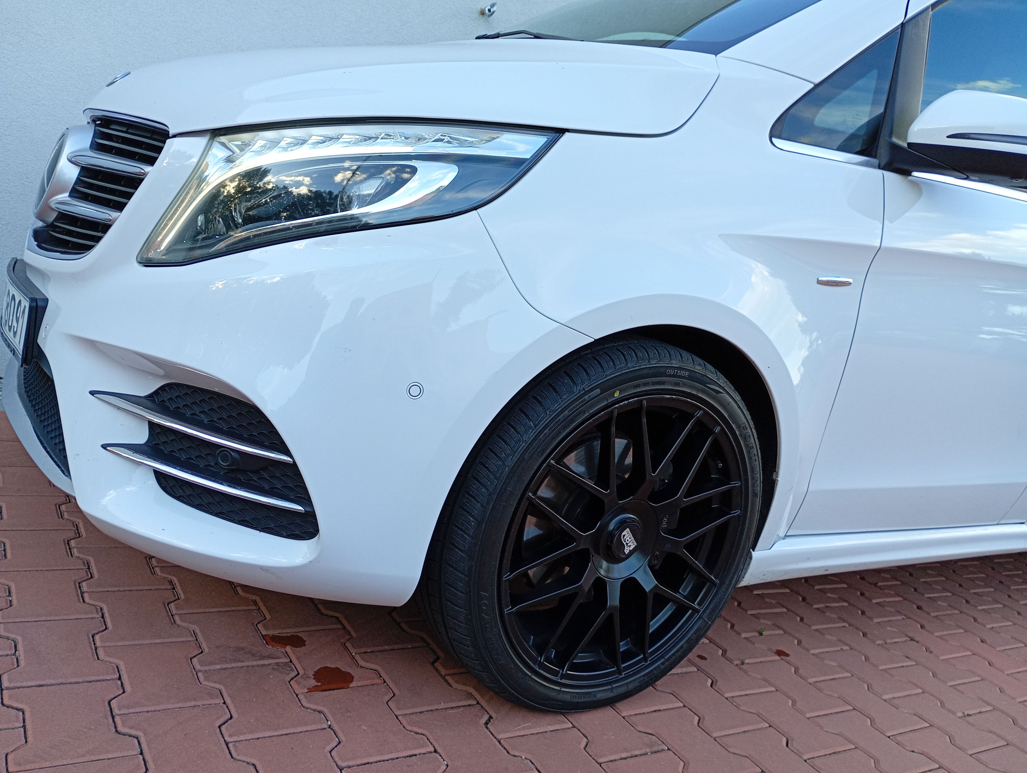 Mercedes-Benz Třídy V, AMG,360kamery,tažné,Burmaster - fotka 3