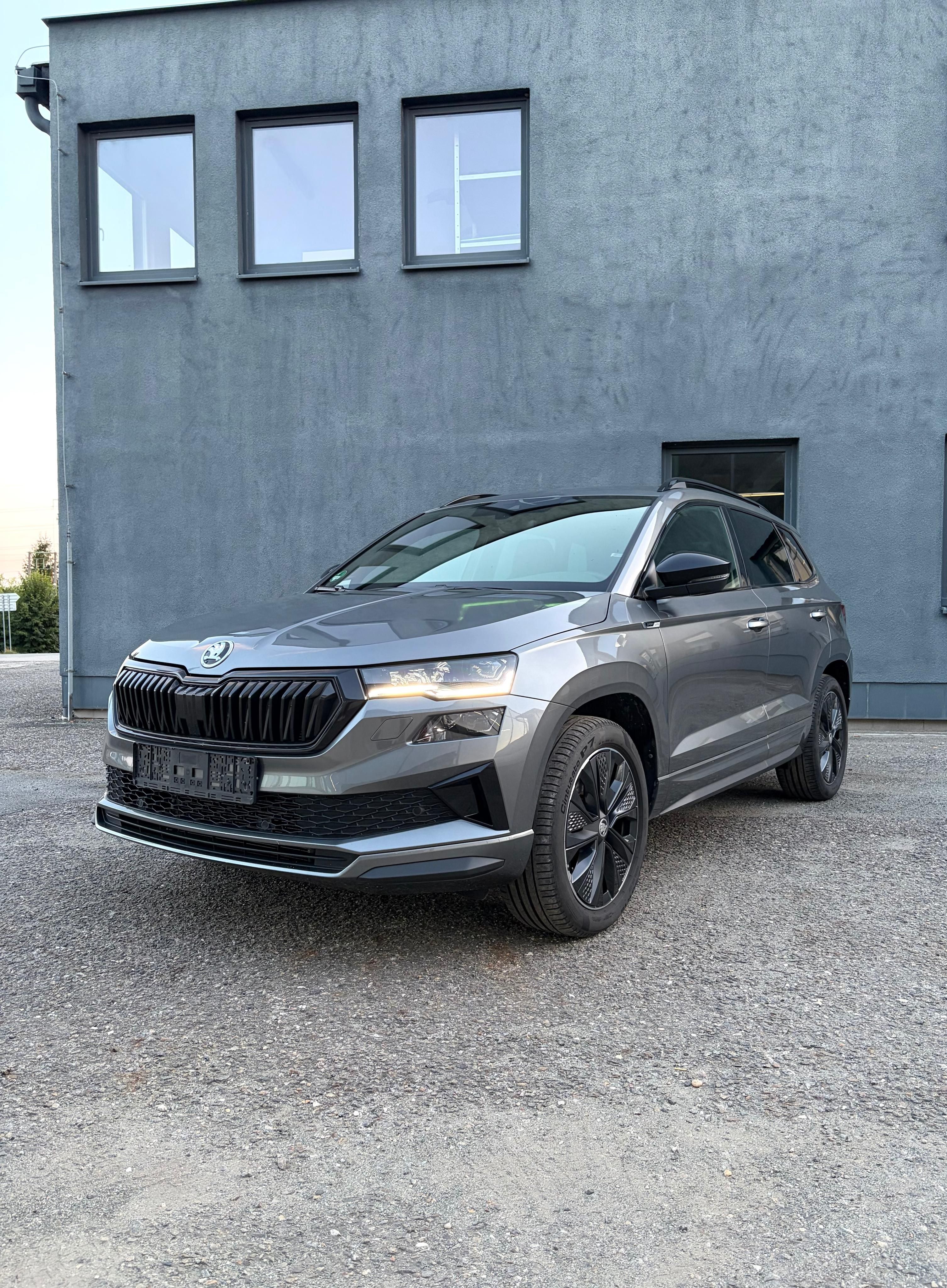 Škoda Karoq, 2.0TDI 4x4 SPORTLINE WEBASTO - fotka 2