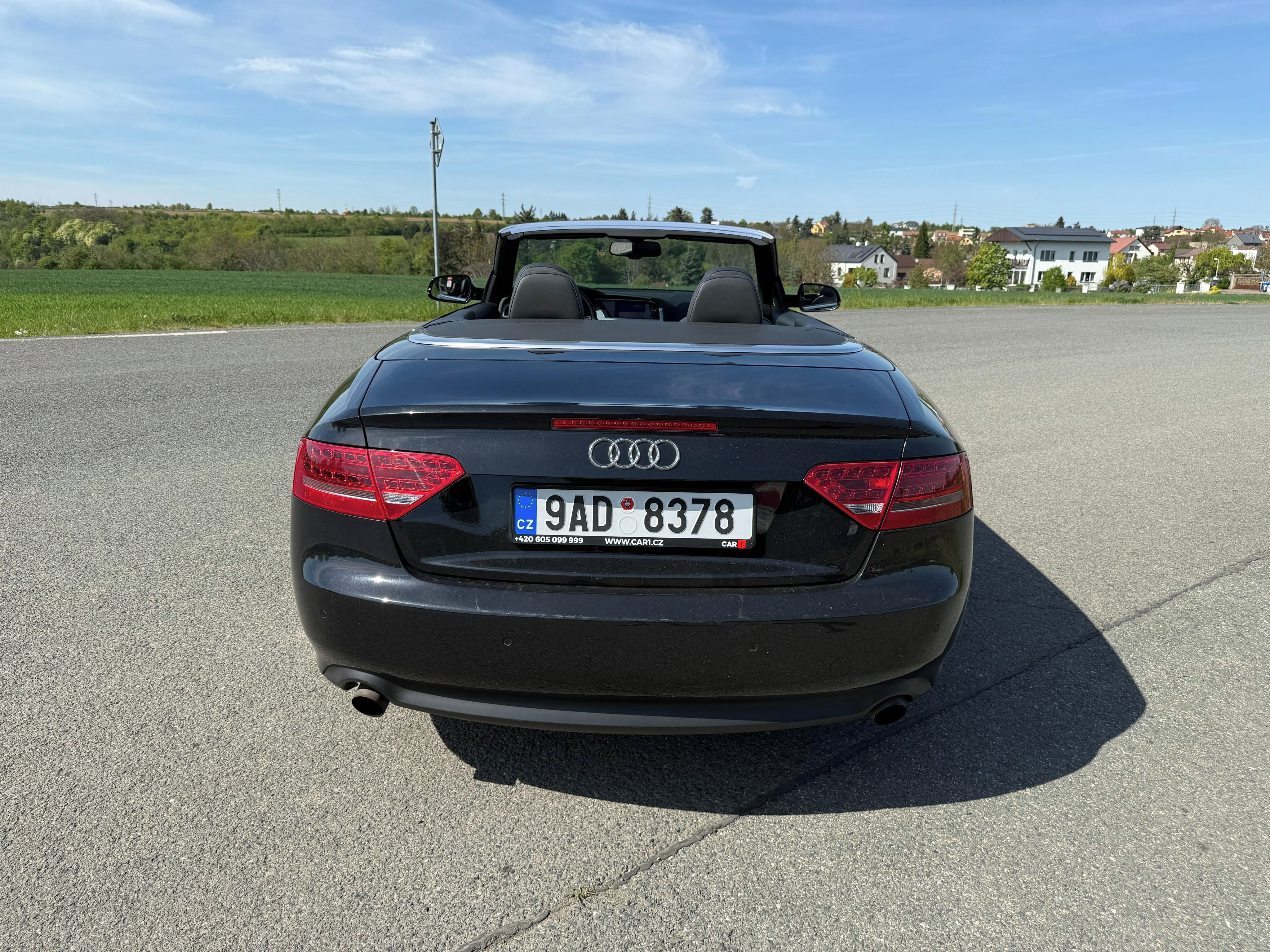 Audi A5, Audi A5 2.0TFSI cabrio - fotka 3
