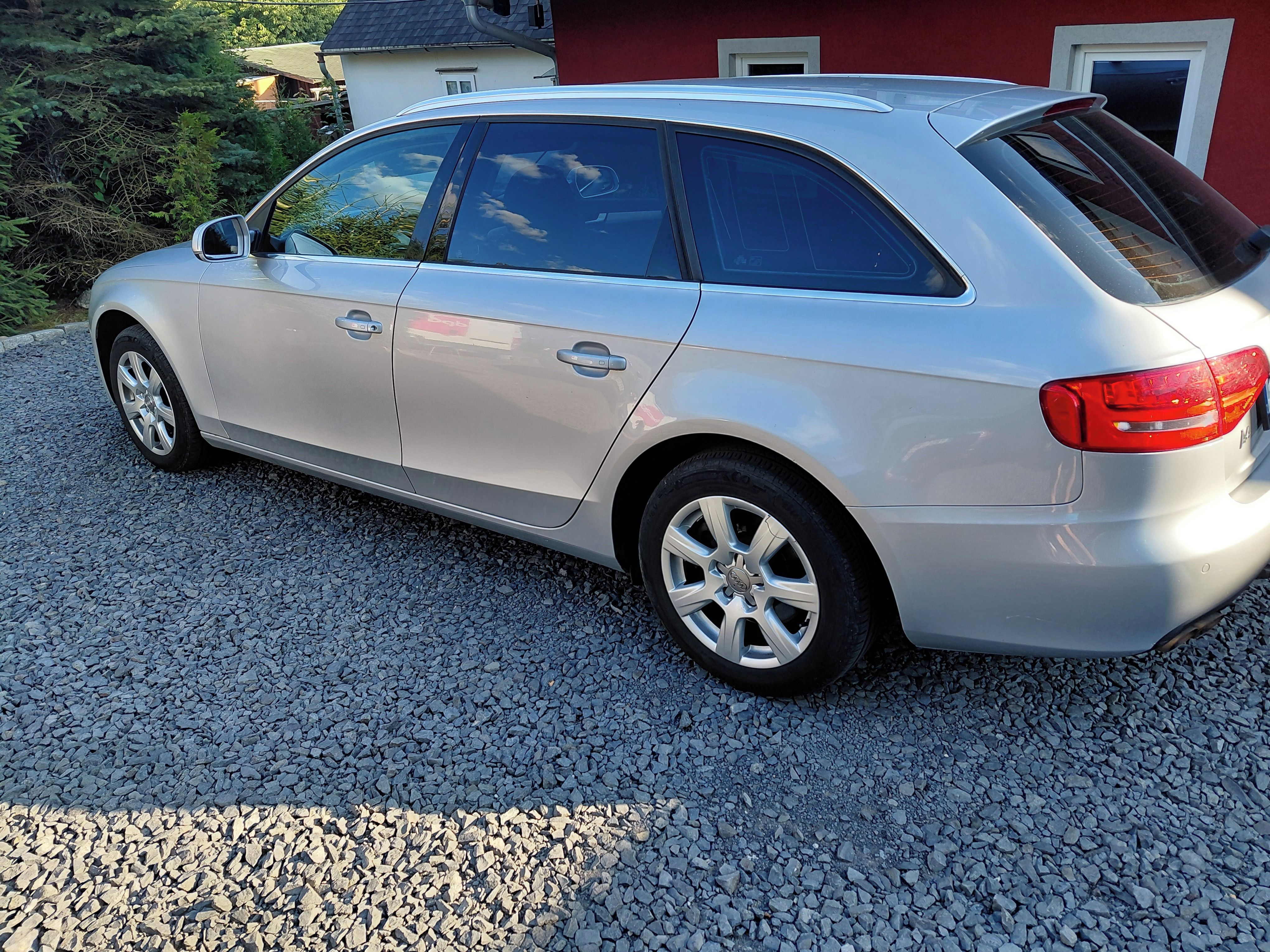 Audi A4, 2.0 TDI automat - fotka 5