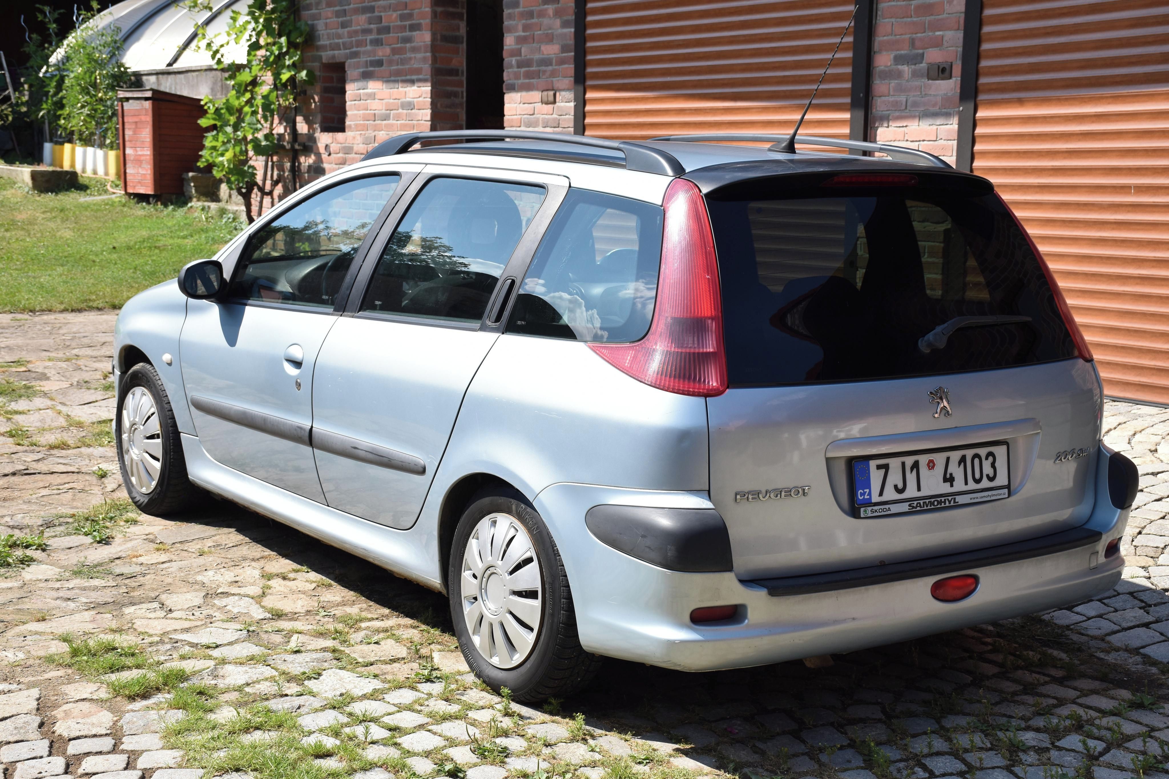 Peugeot 206, SW 2.0HDI 66kw - fotka 2