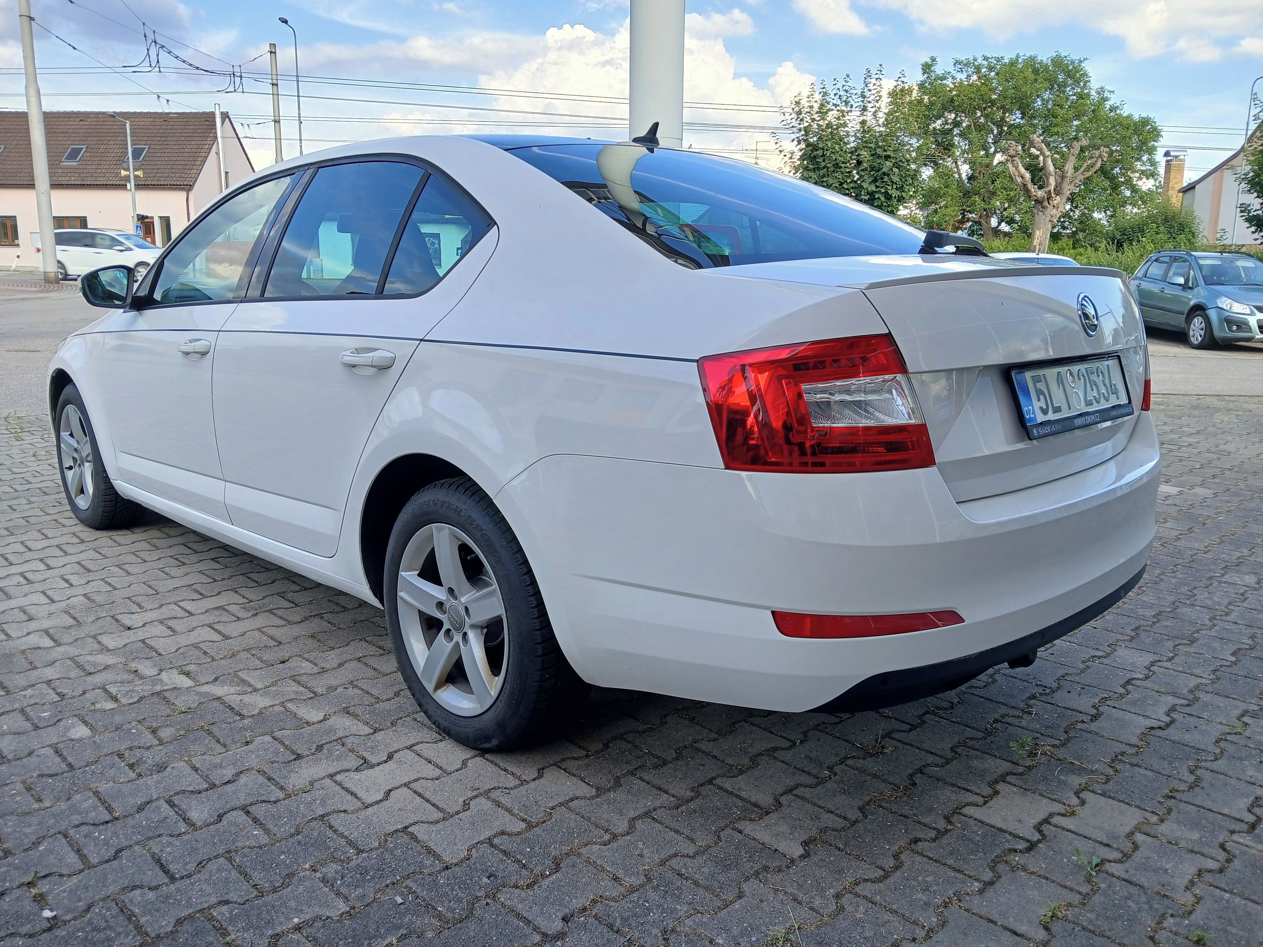 Škoda Octavia, 1.2TSI Elegance, 77kW, CZ - fotka 3