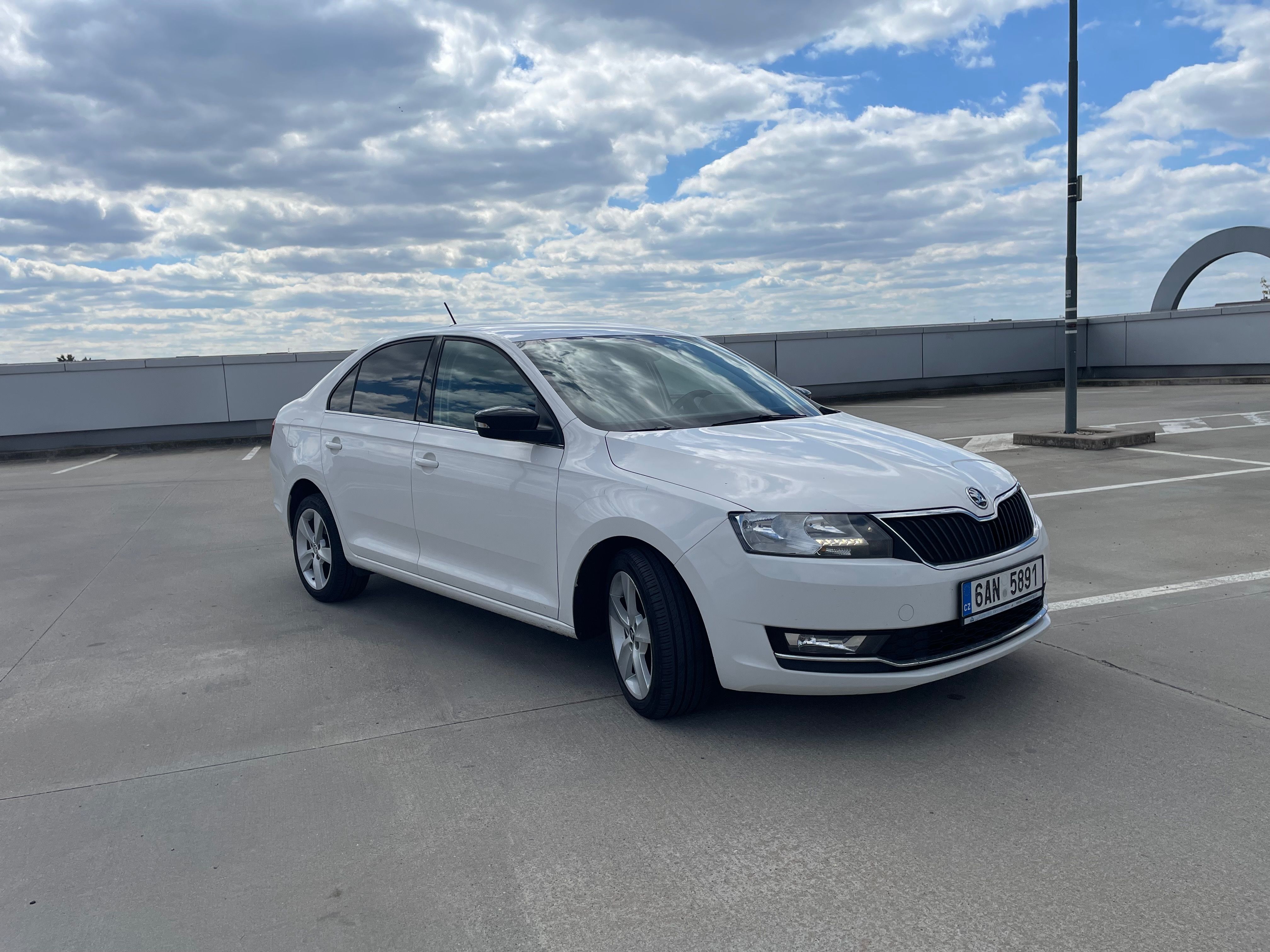 Škoda Rapid, Škoda Rapid 1.4 TDI, Klimatiza - fotka 2