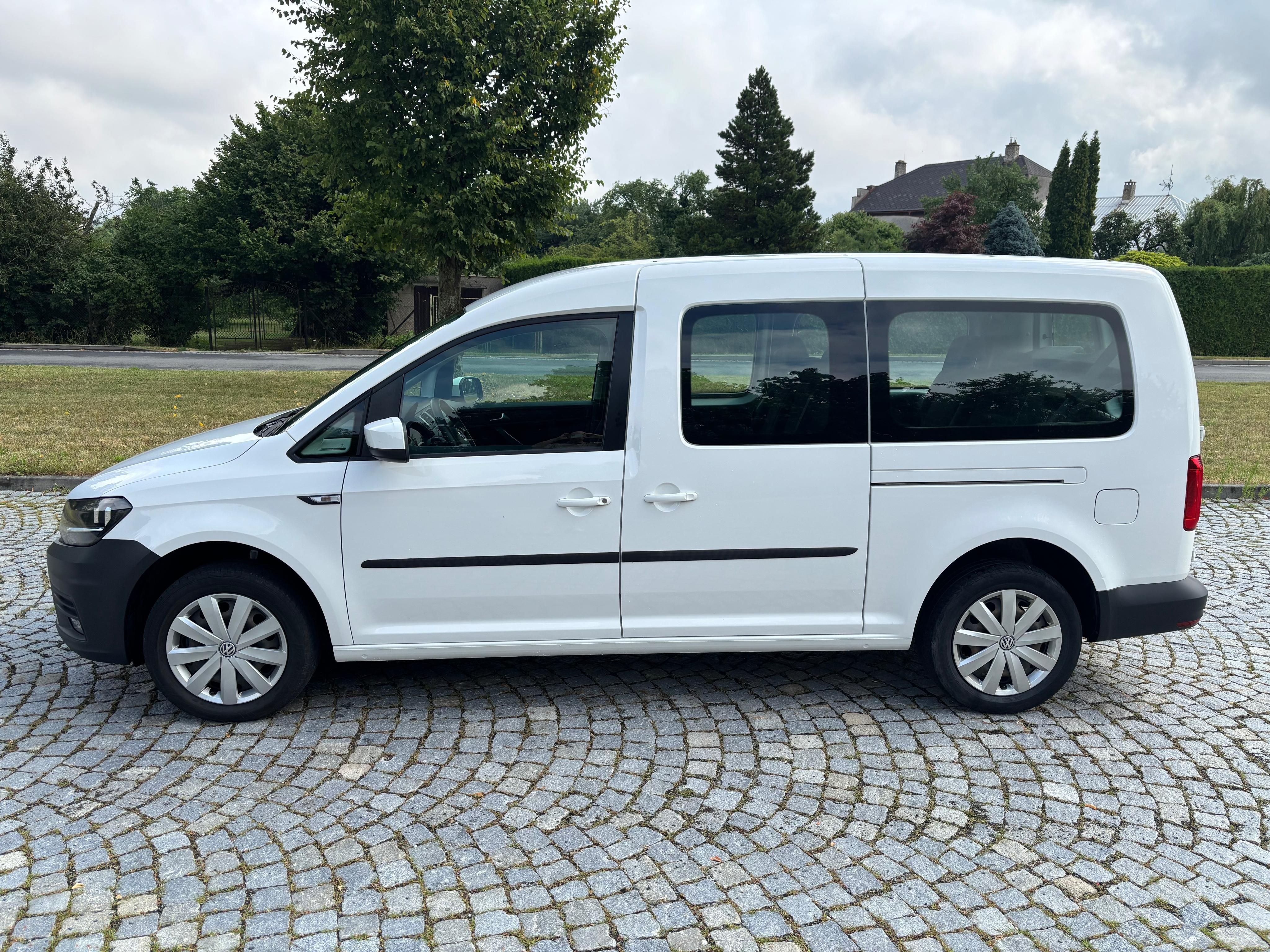 Volkswagen Caddy, 1.4 TSi 96kw Maxi 7.Míst - fotka 3