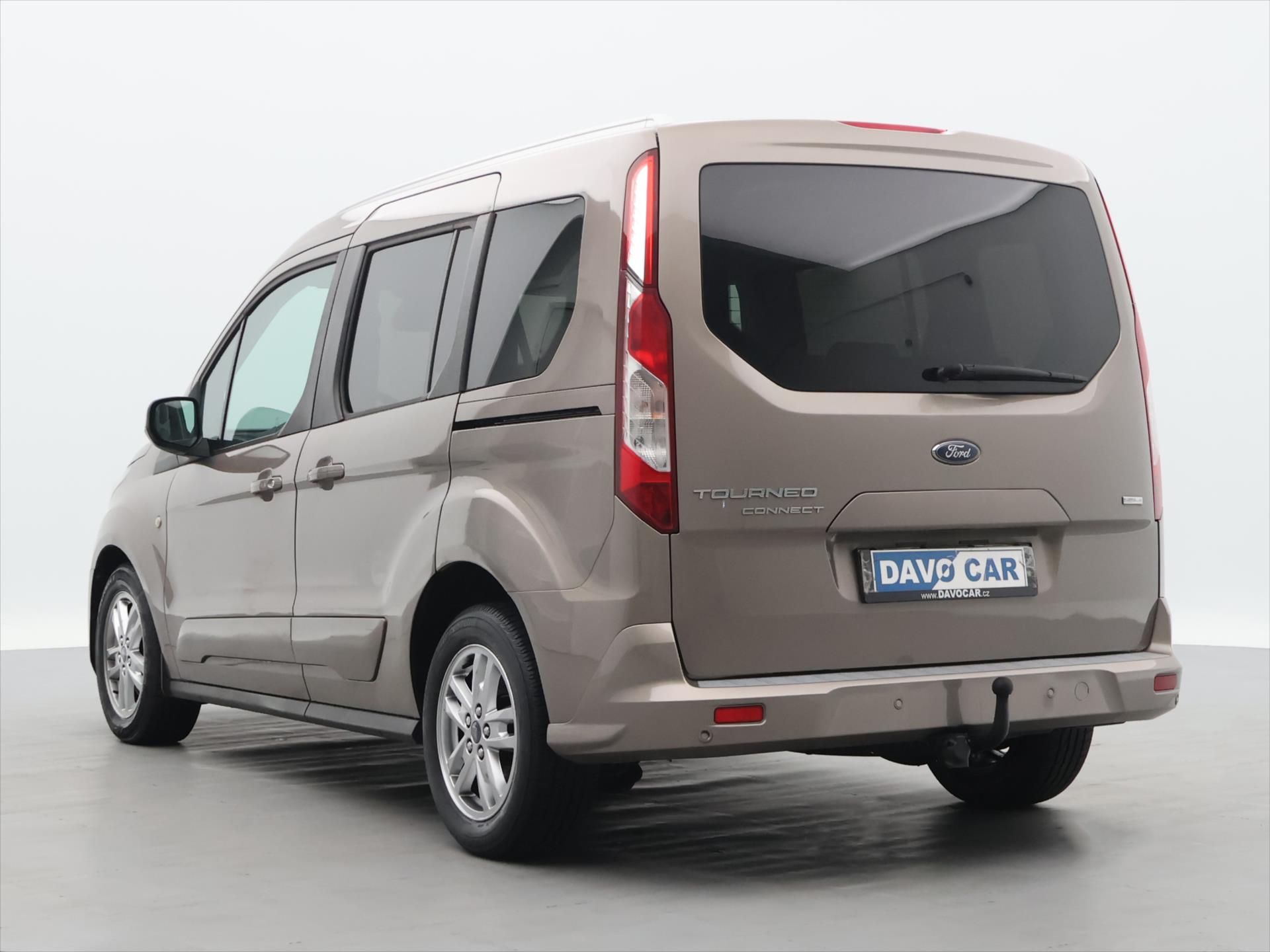 Ford Tourneo Connect, 1,5 TDCI Titanium Tažné CZ - fotka 5