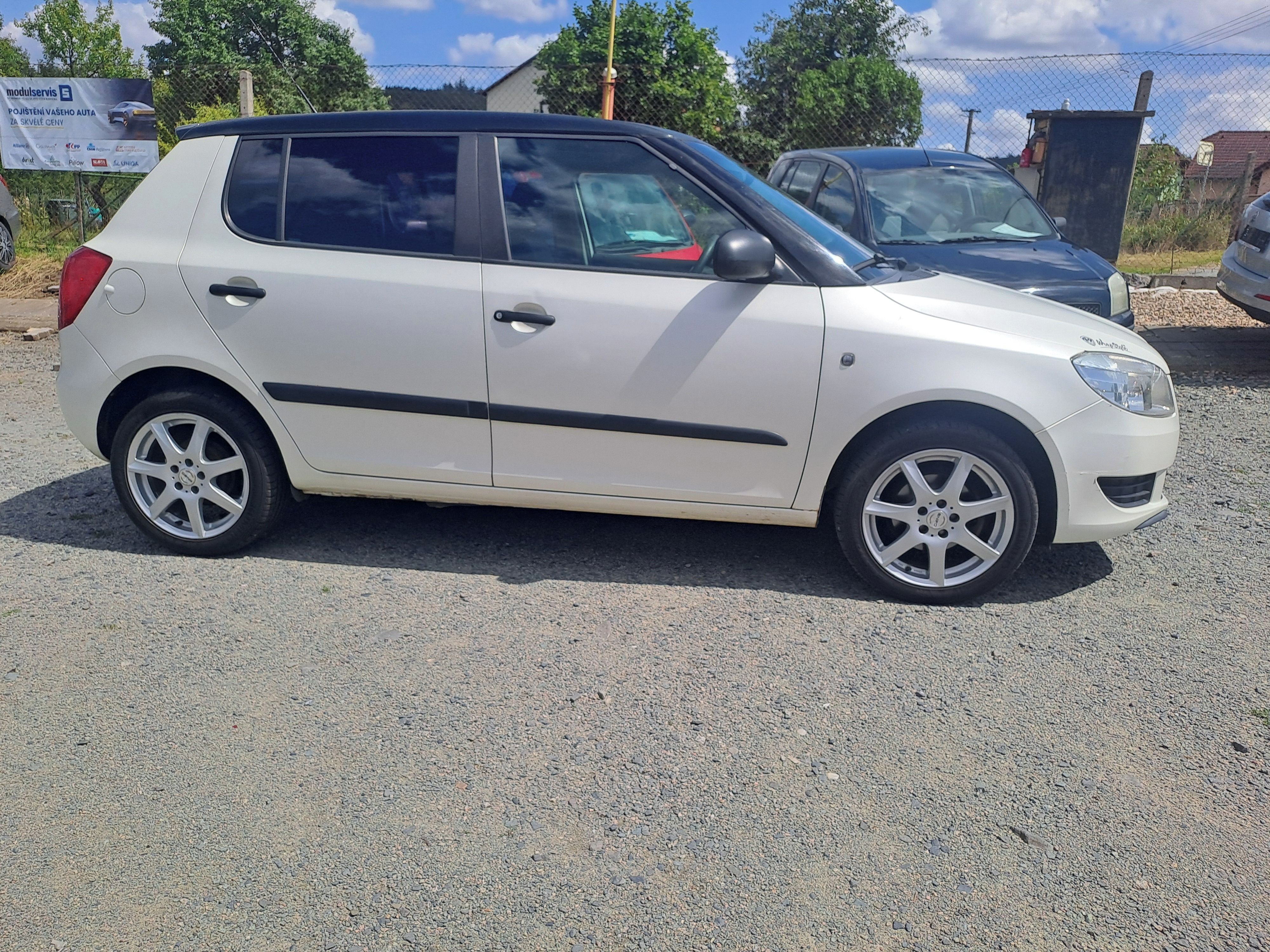 Škoda Fabia, 1,2 TSI S.KNIHA,PERLEŤ! - fotka 6