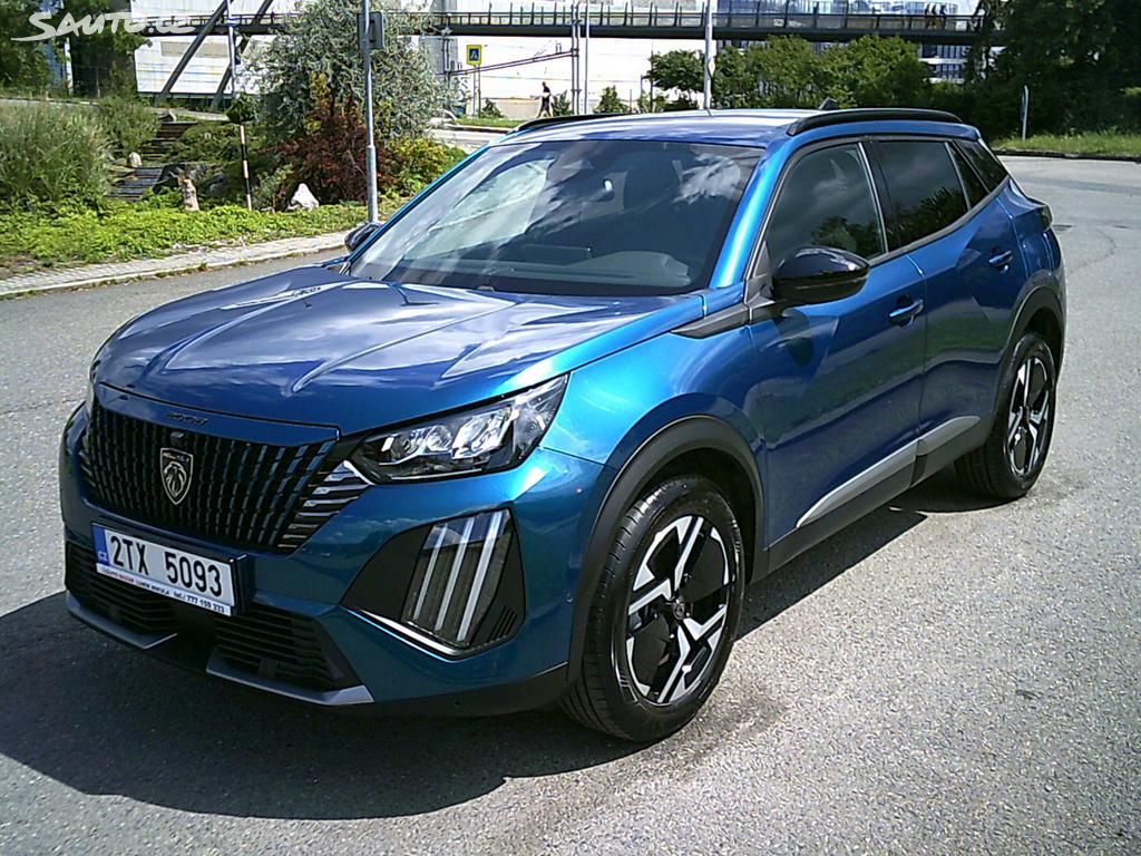 Peugeot 2008, 1.2 PT 100k ALLURE v ZÁRUCE