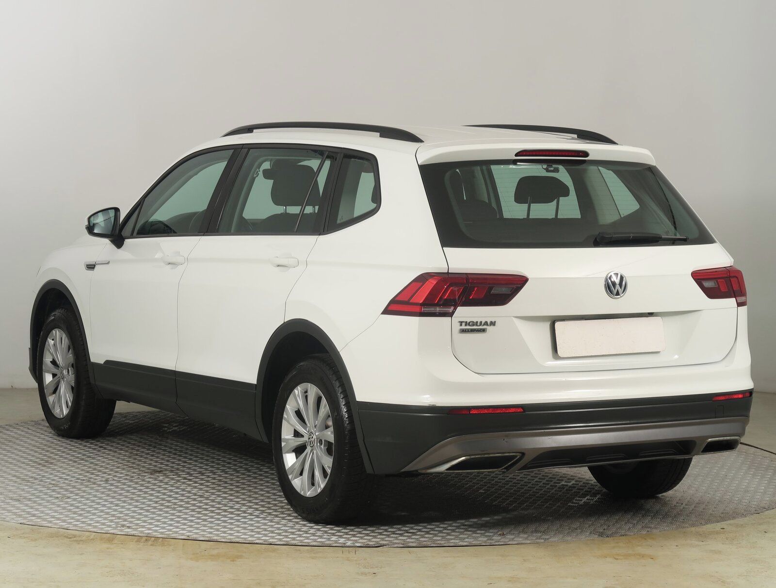 Volkswagen Tiguan Allspace, 1.5 TSI, Park. senzory - fotka 4