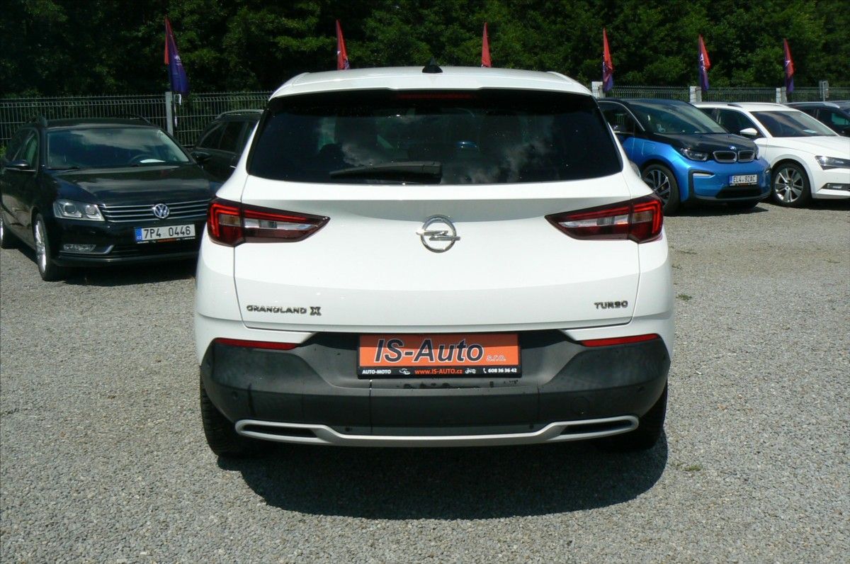 Opel Grandland X, 1,2 TURBO - fotka 6