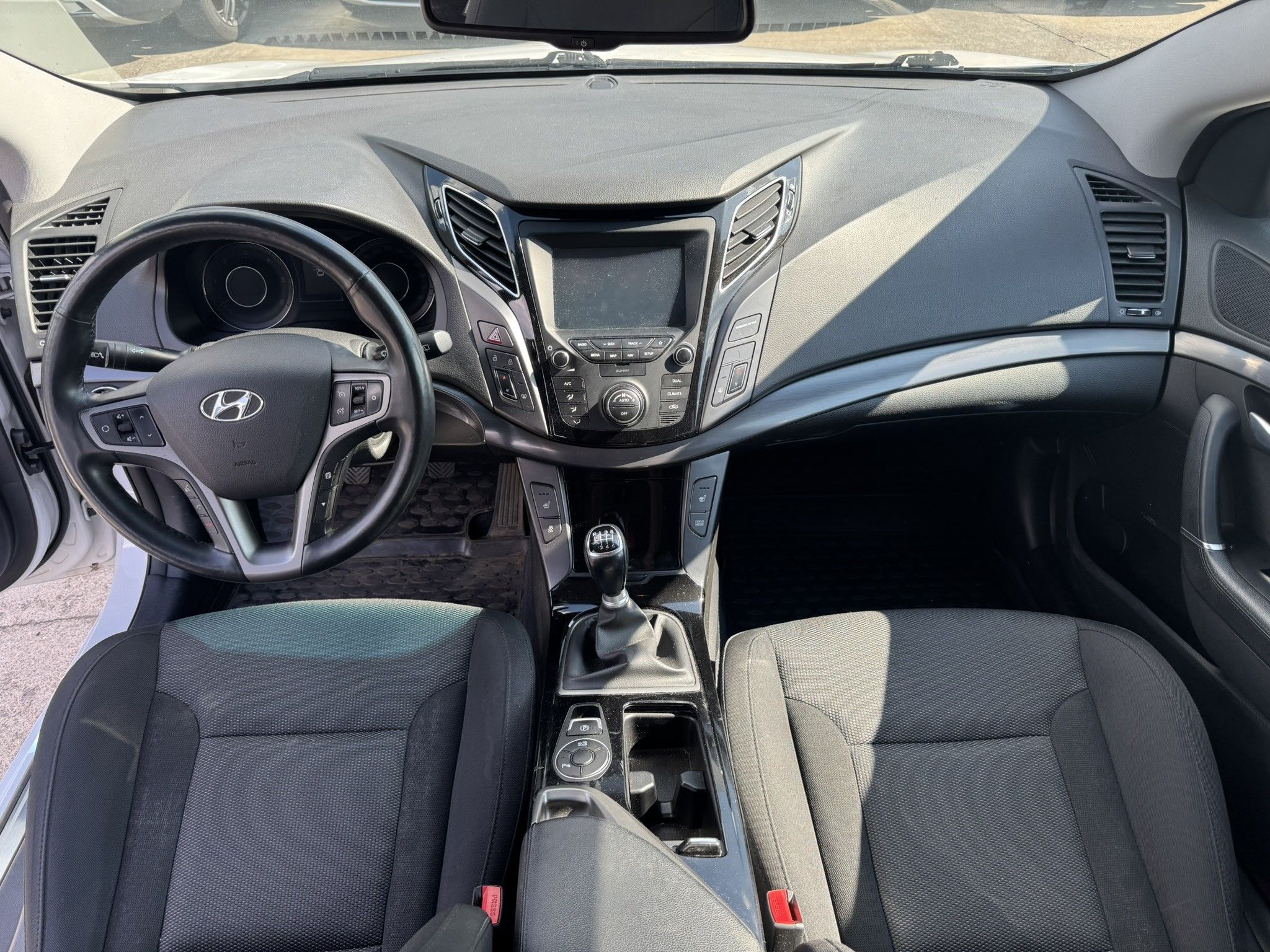 Hyundai i40, 1.6 CRDi 100 kW - fotka 4
