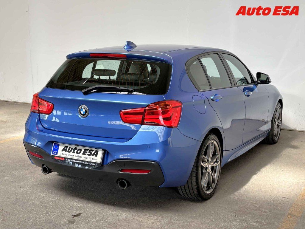 BMW Řada 1, 3.0 - fotka 4