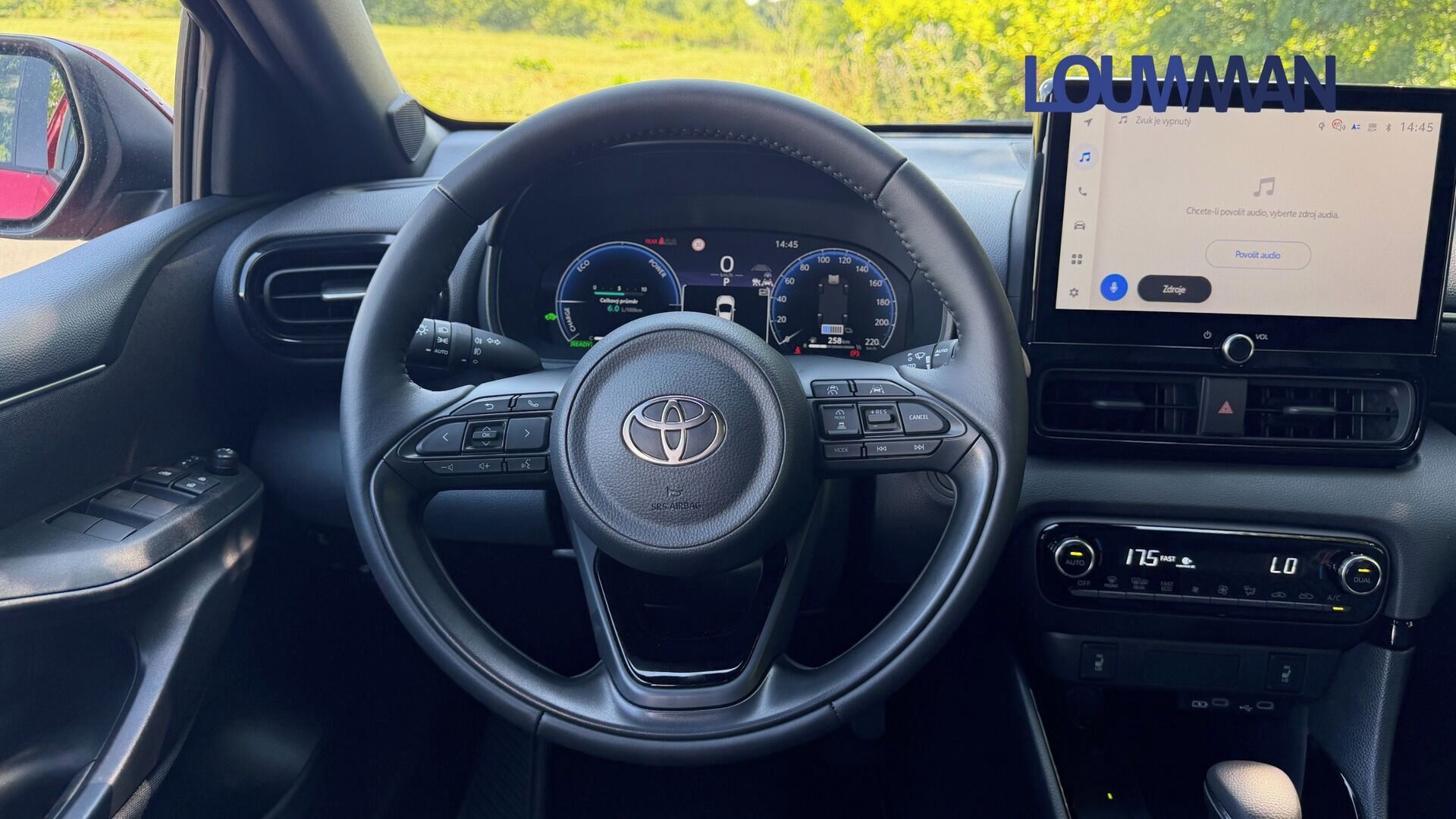 Toyota Yaris, 1.5 HEV CVT EXECUTIVE - fotka 6