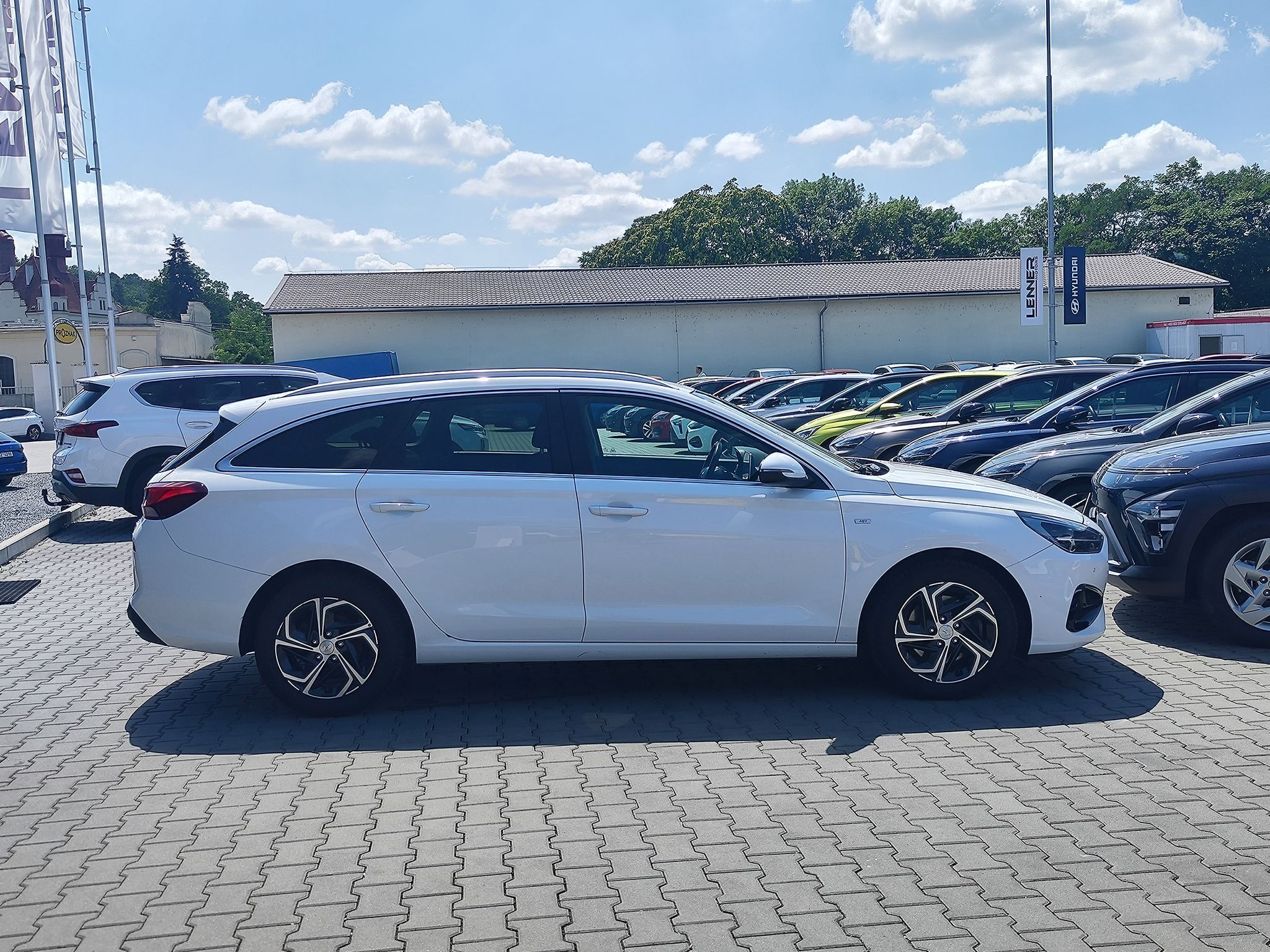 Hyundai i30, 1.5 T-GDI/117kW Smart Navi - fotka 4