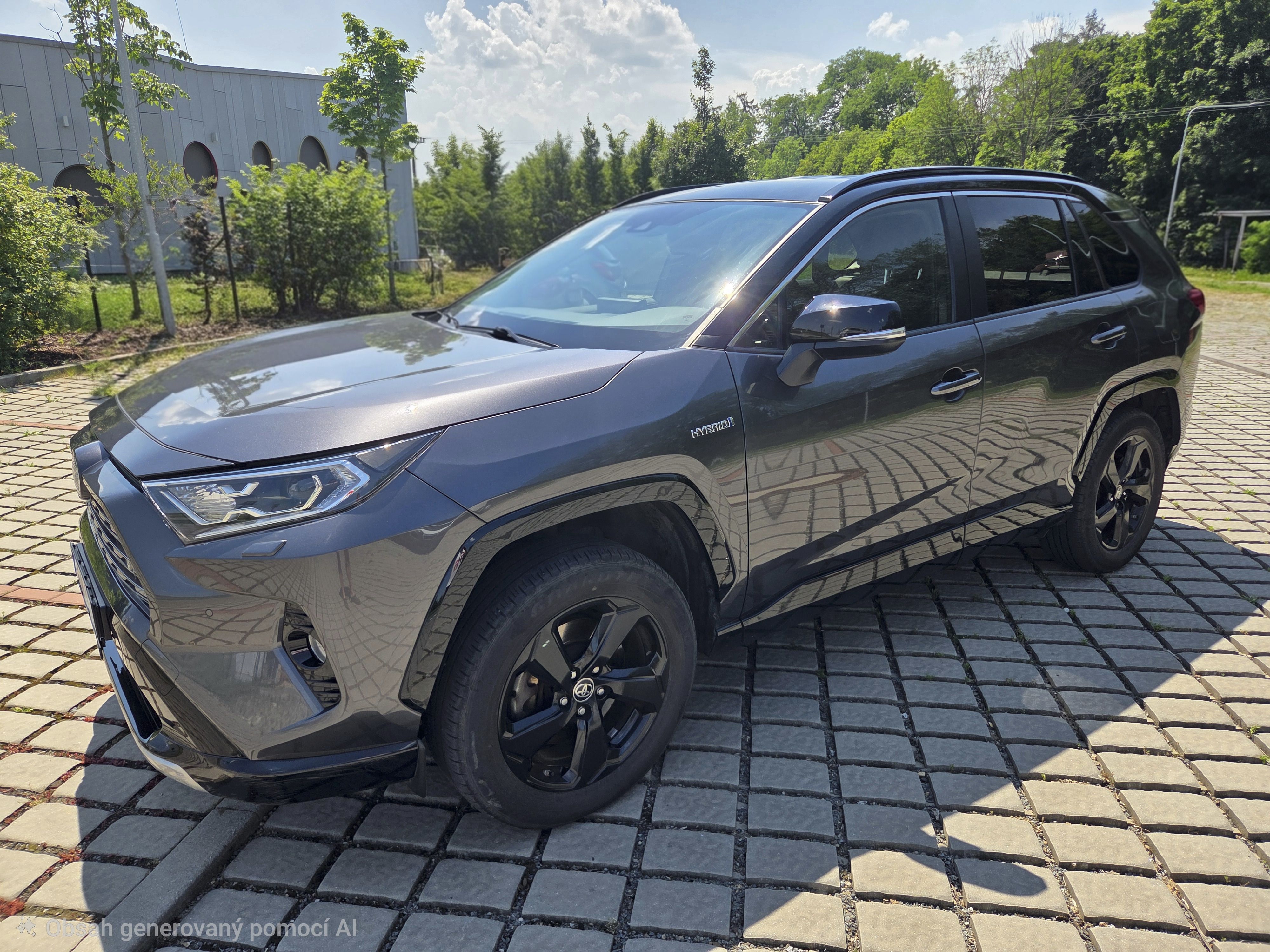 Toyota Rav4, 2.5 Hybrid 4x4 Selection tažné - fotka 4