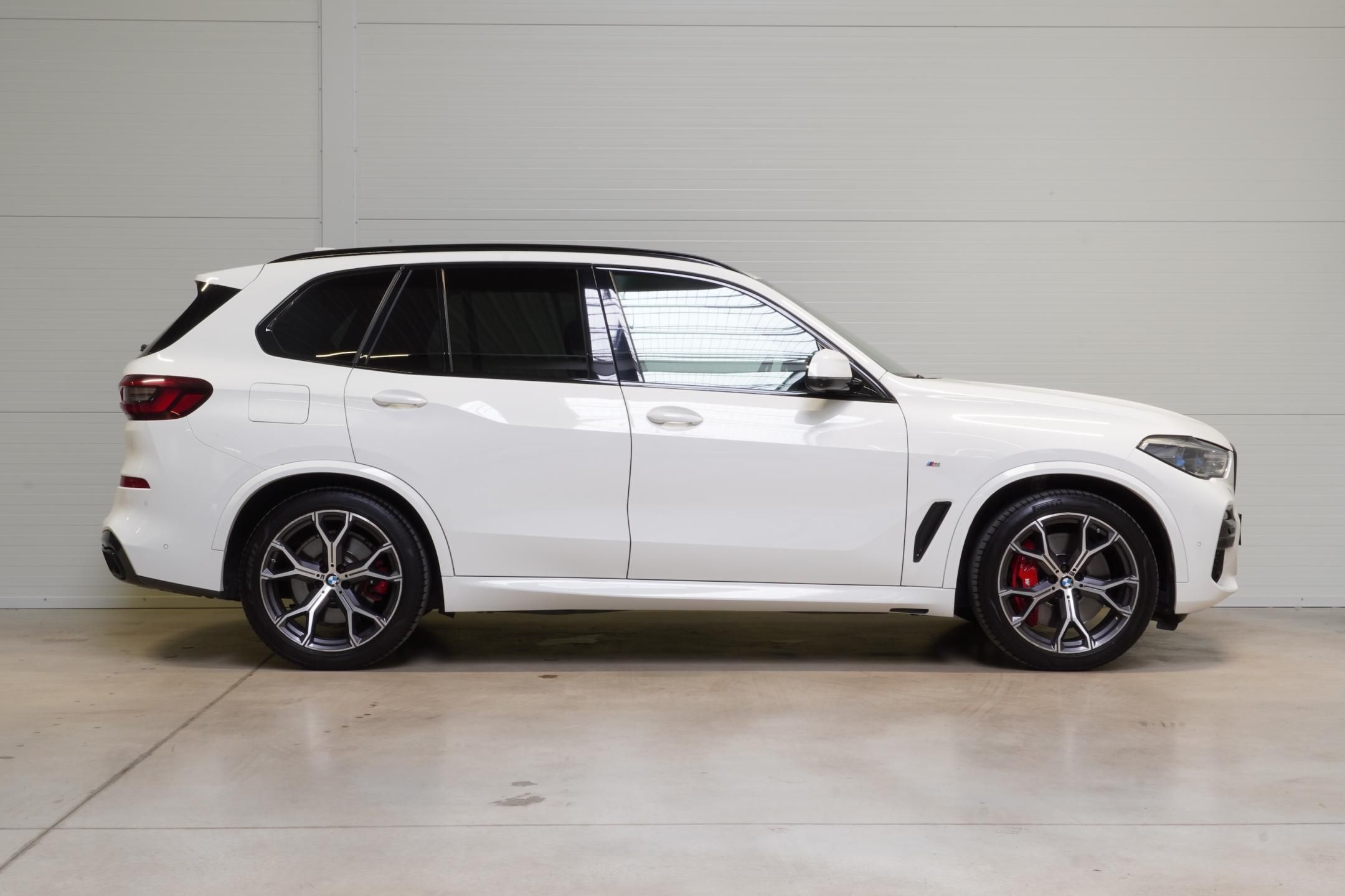 BMW X5, Xdrive40d,ČR,1.MAJ,DPH,7míst - fotka 4
