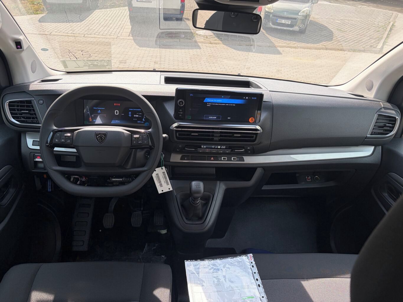 Peugeot Traveller, Active L3 2.2 BlueHDi 150 MAN6 - fotka 6