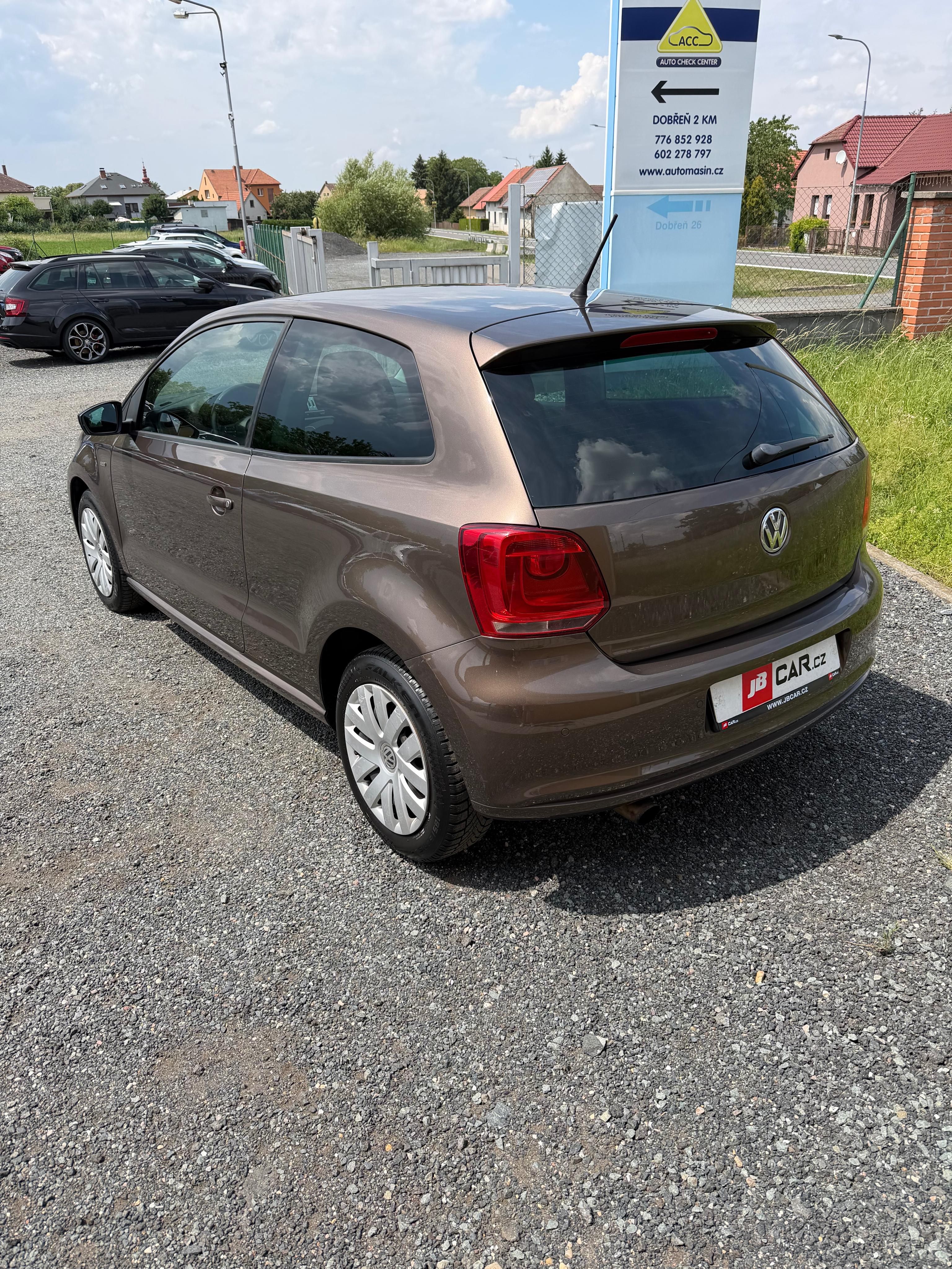 Volkswagen Polo, 1.2 TSI MATCH VÝHŘEV KLIMA - fotka 5