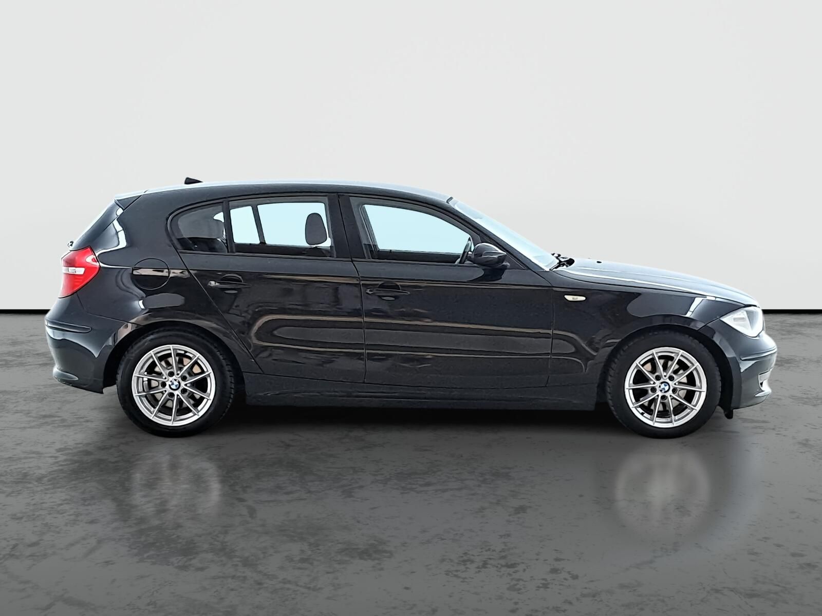 BMW Řada 1, 118i, Klima, Tempomat - fotka 6