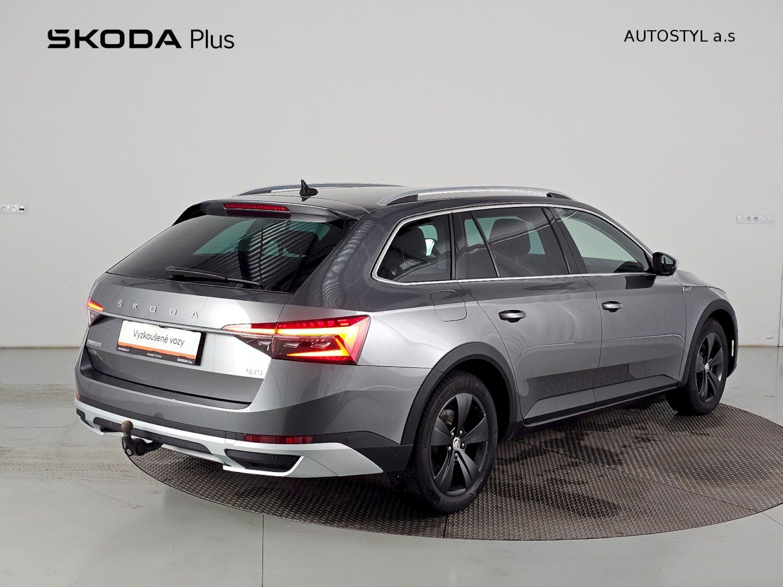 Škoda Superb, 2.0TDi 147kW 4X4 SCOUT BUSINES - fotka 2